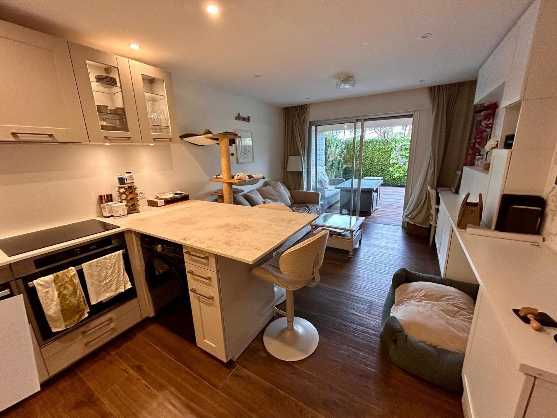 Miniature photo - 2 / 5