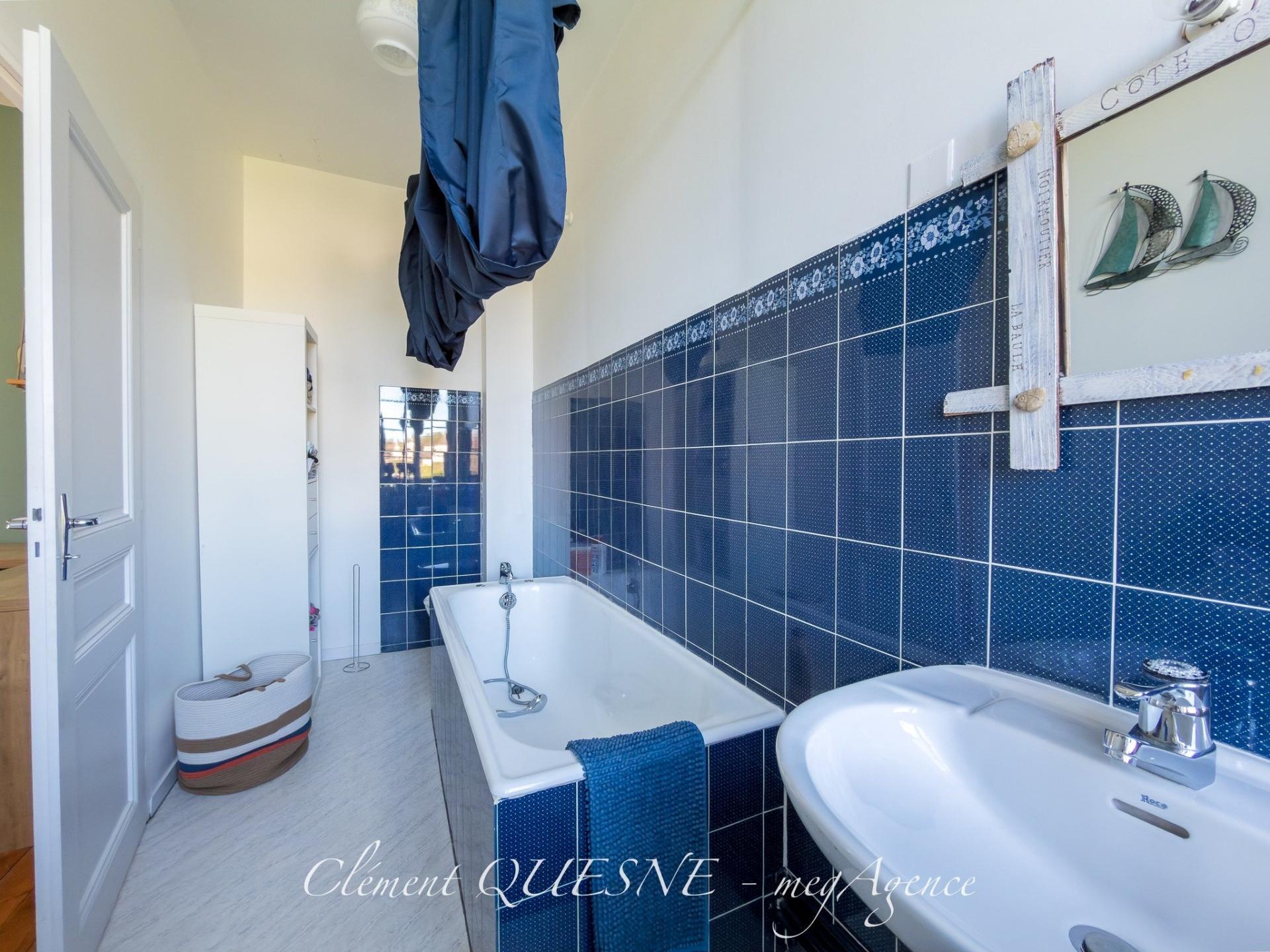 Miniature photo - 15 / 20