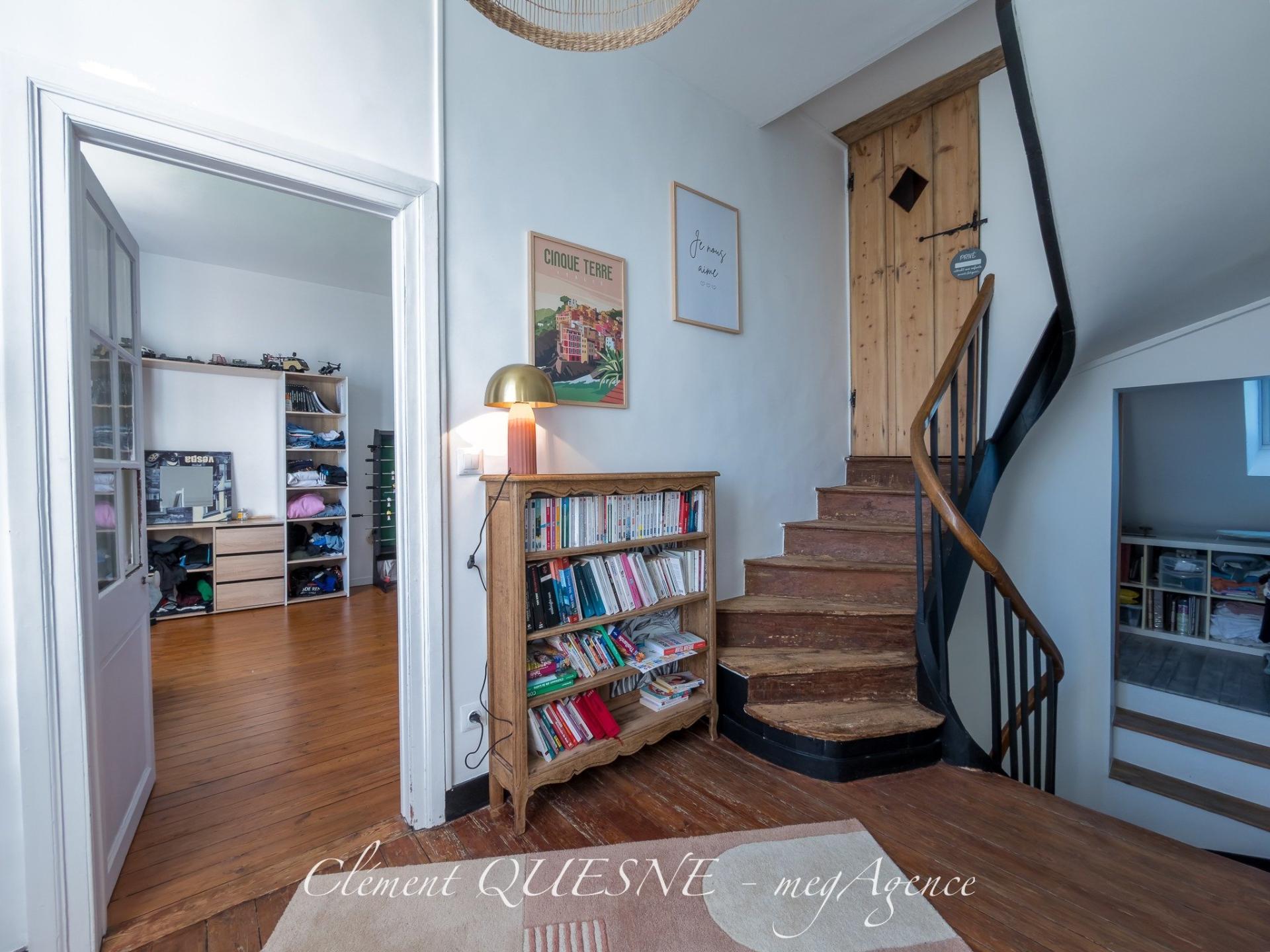 Miniature photo - 12 / 20