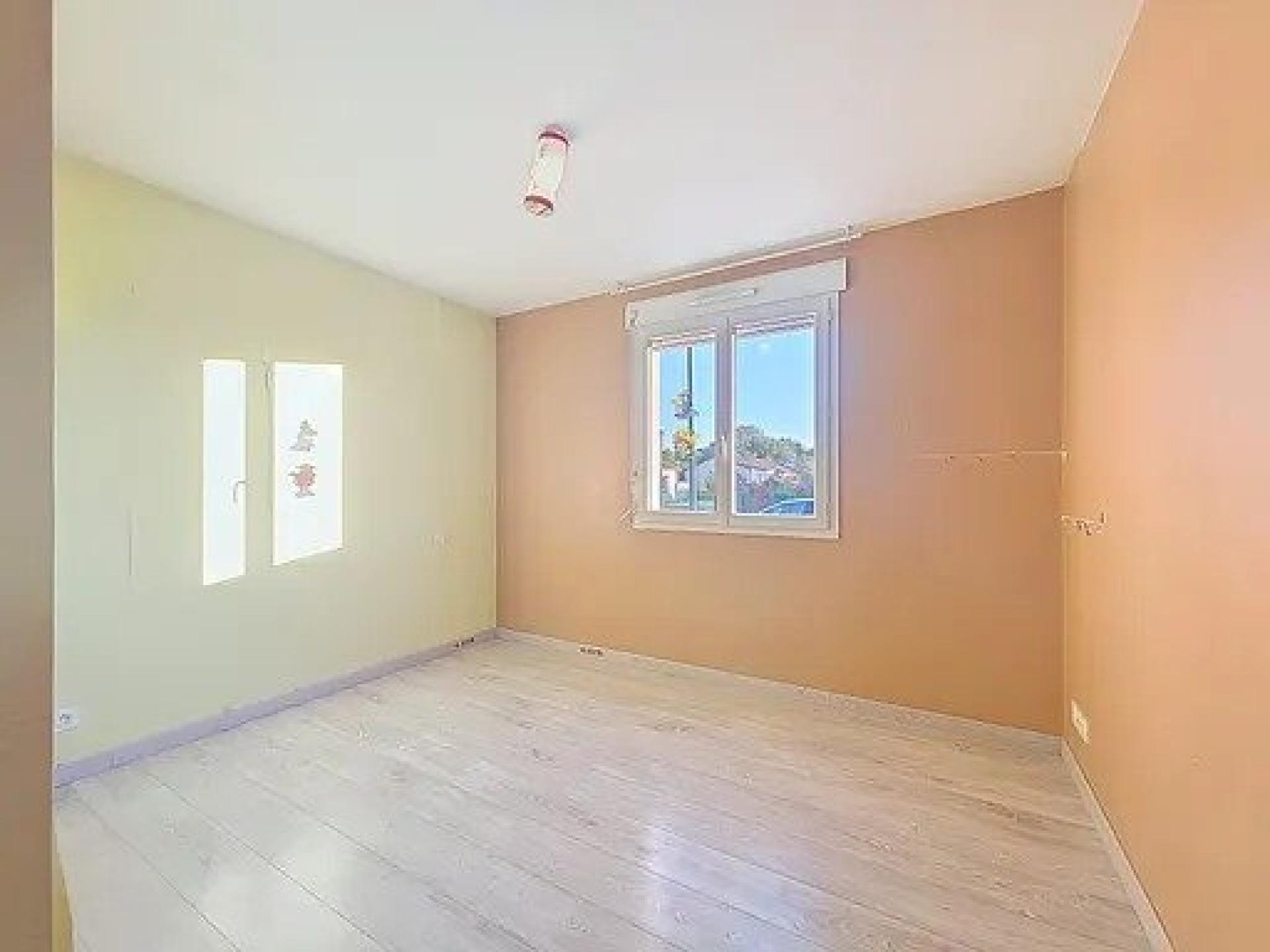 Miniature photo - 8 / 12