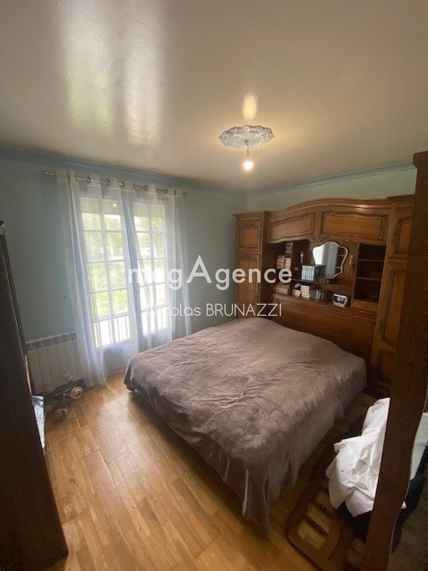 Miniature photo - 5 / 9