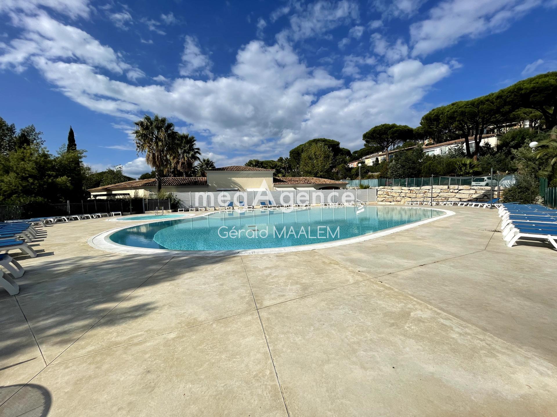 Miniature photo - 16 / 17