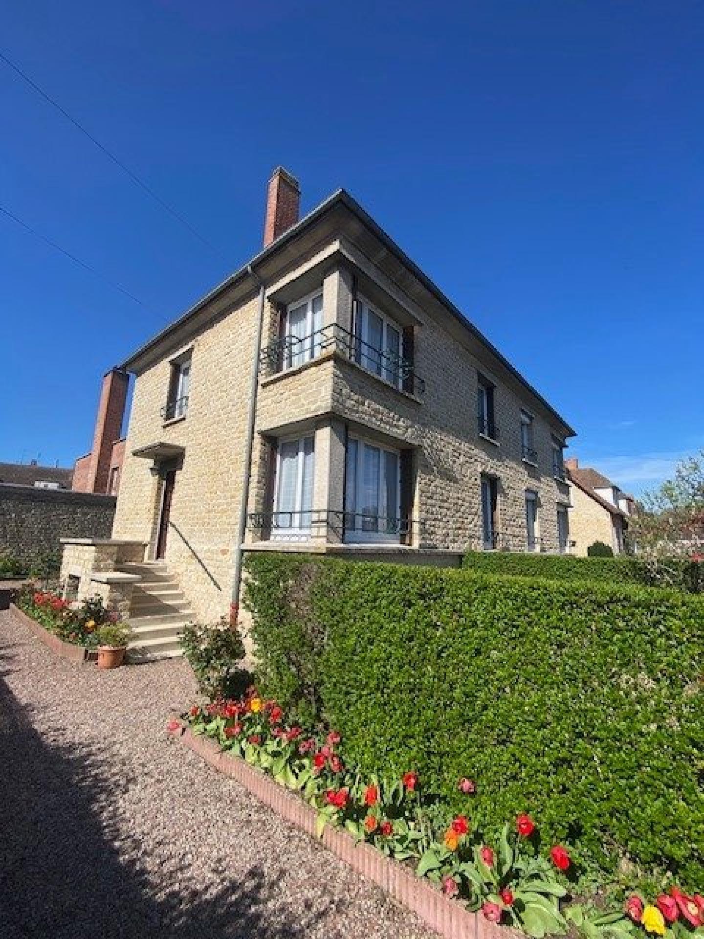 Maison 6 pièces 106 m² · à Vimoutiers · 106 m² · 175 000 €