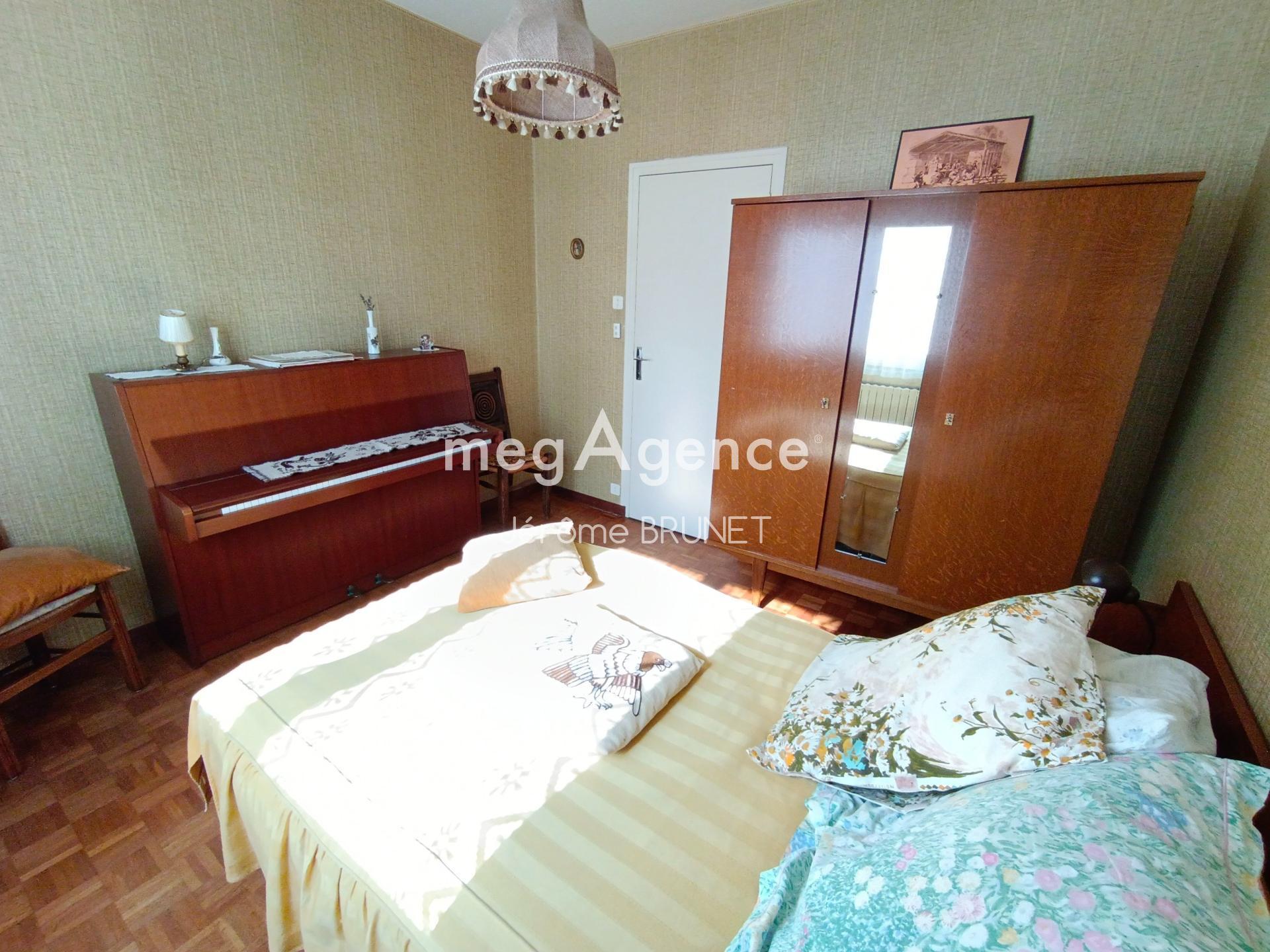 Miniature photo - 9 / 16