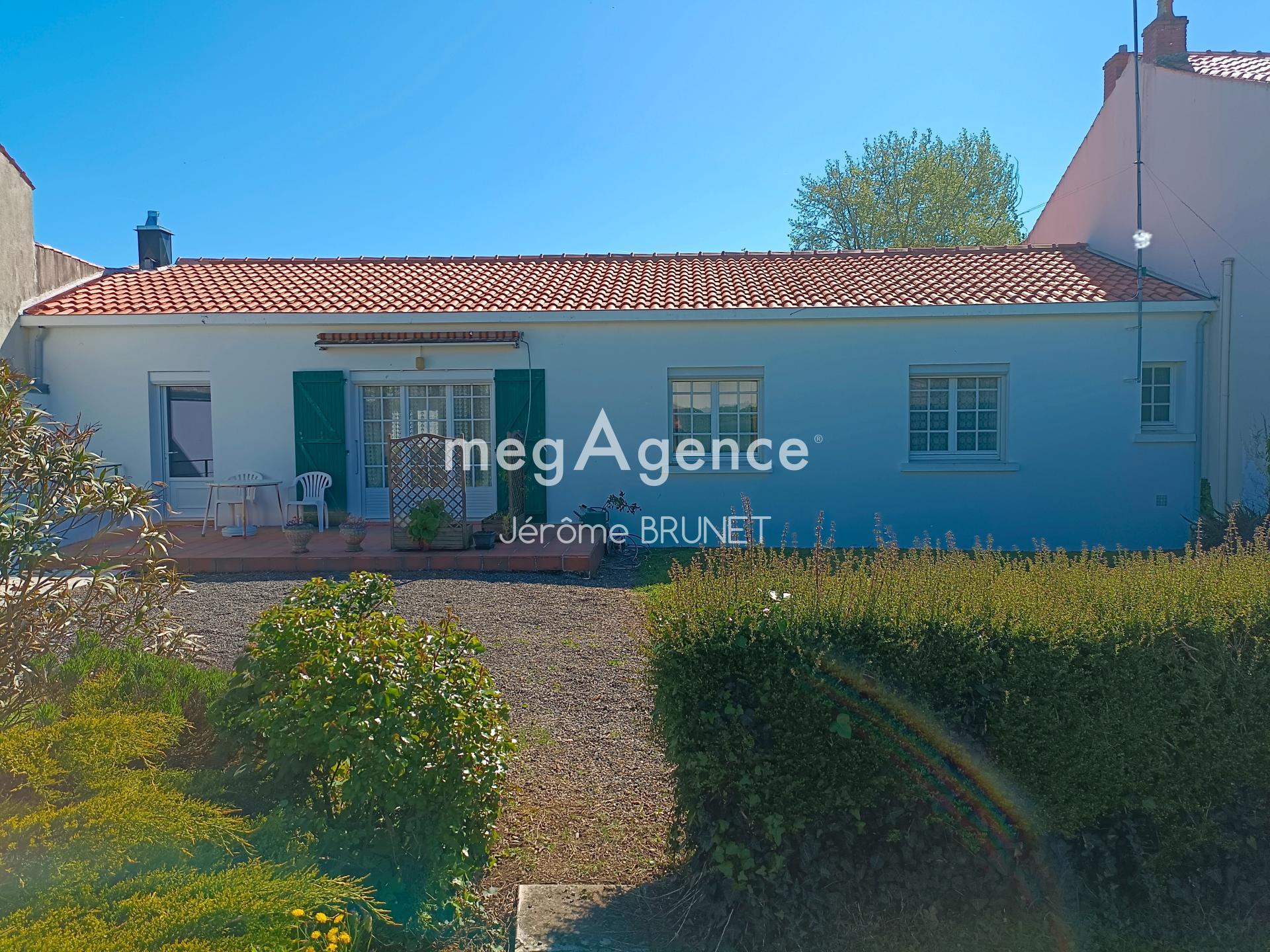 Miniature photo - 2 / 16