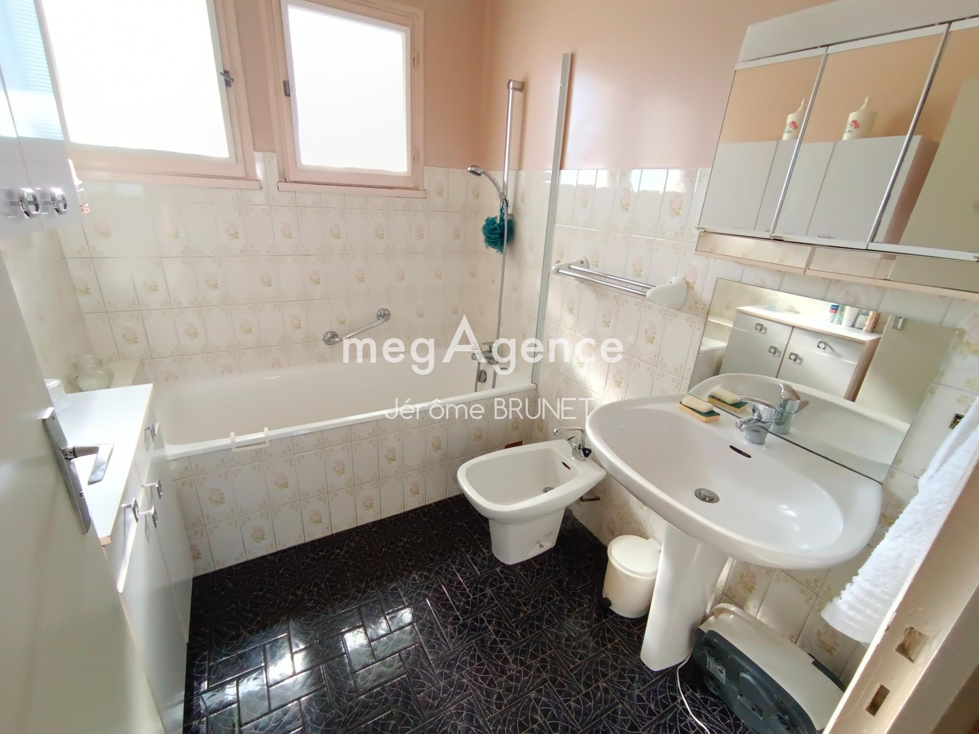 Miniature photo - 8 / 16