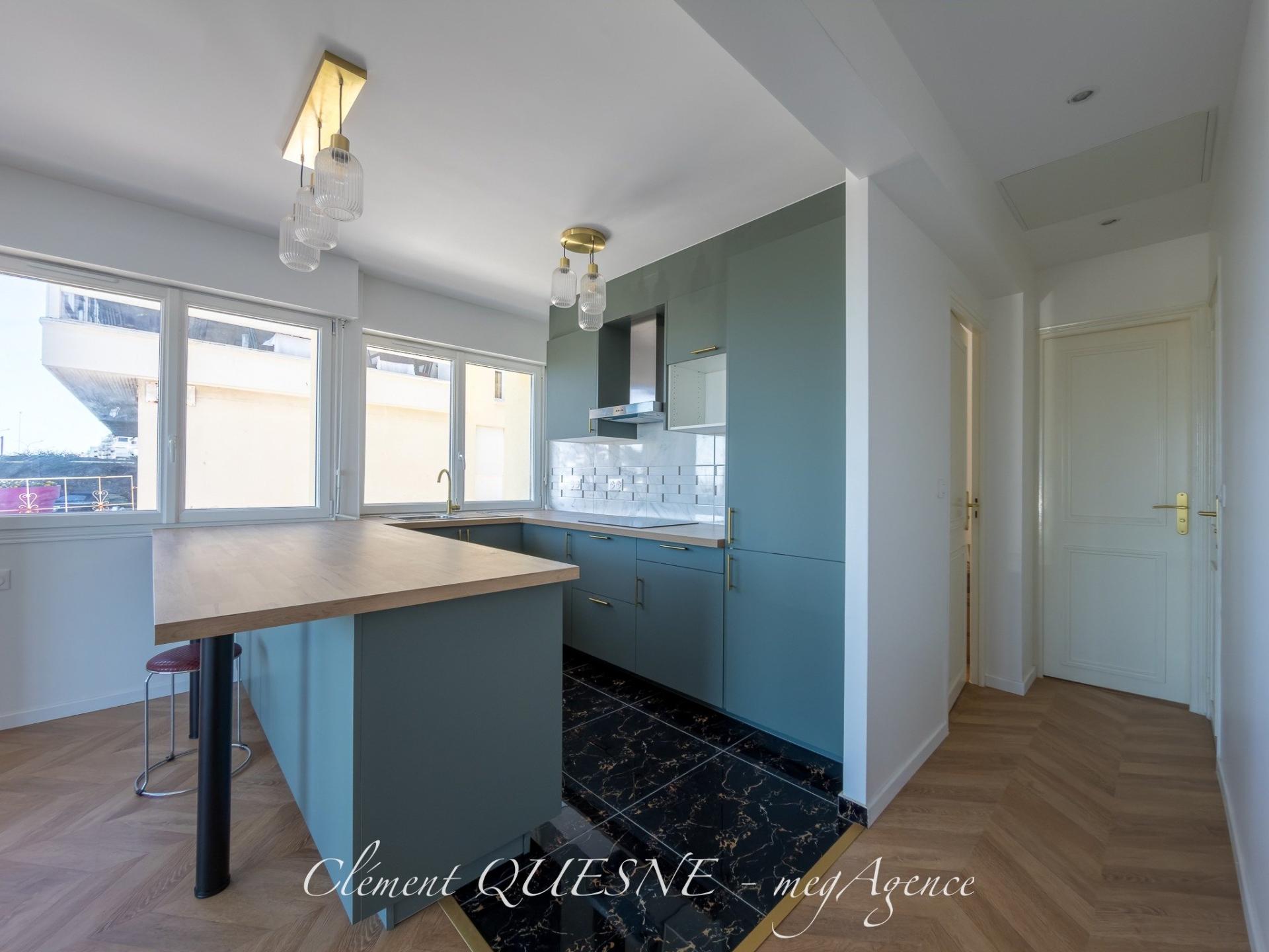 Miniature photo - 5 / 19