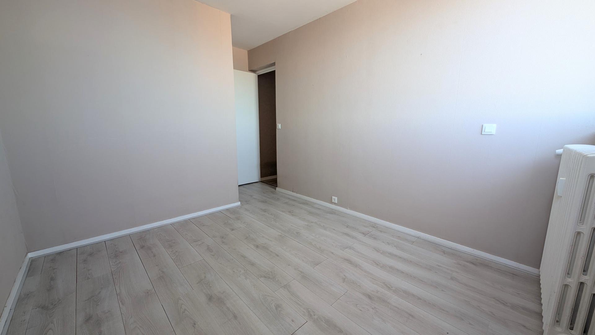 Miniature photo - 7 / 10