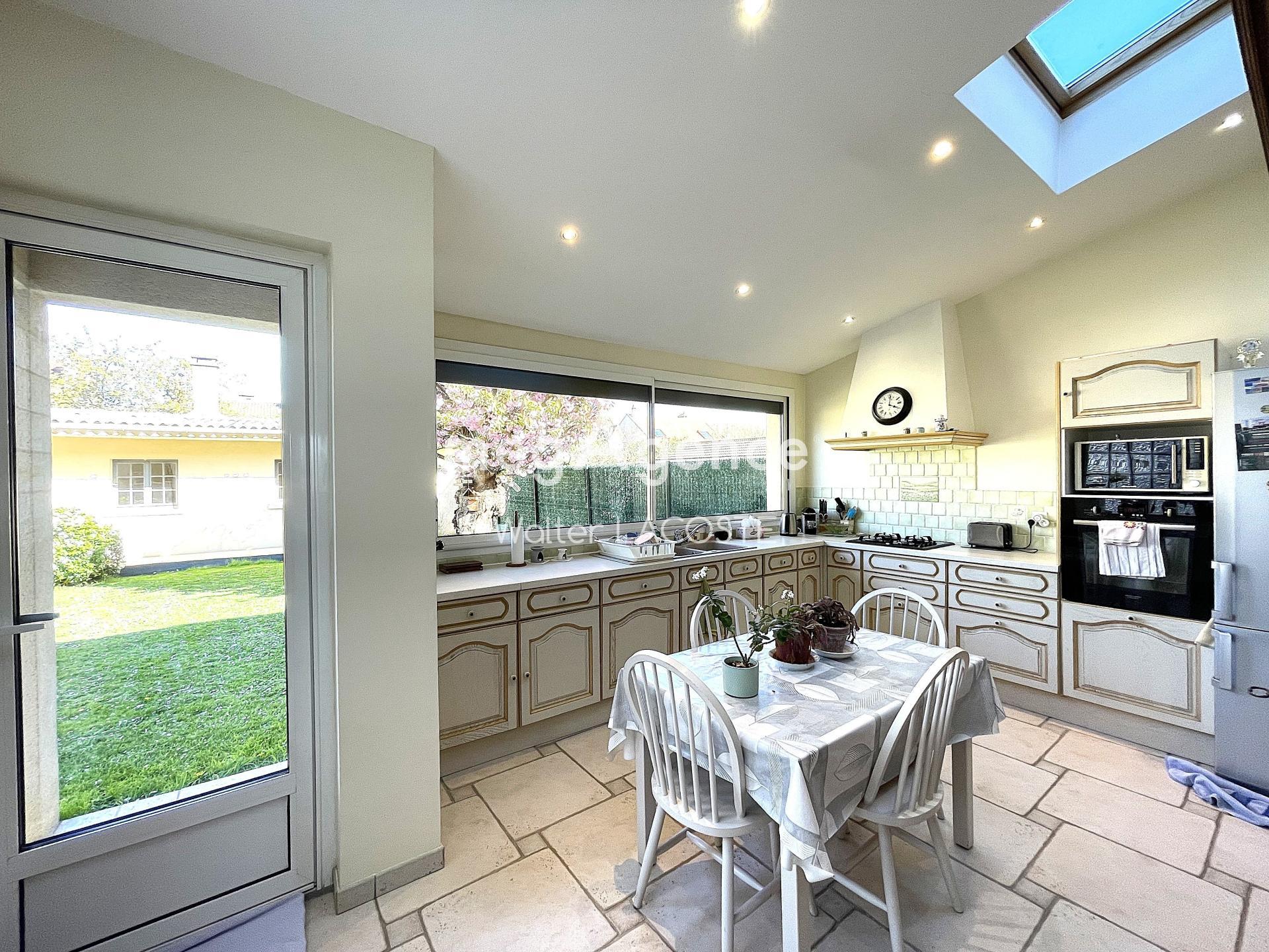 Miniature photo - 5 / 10