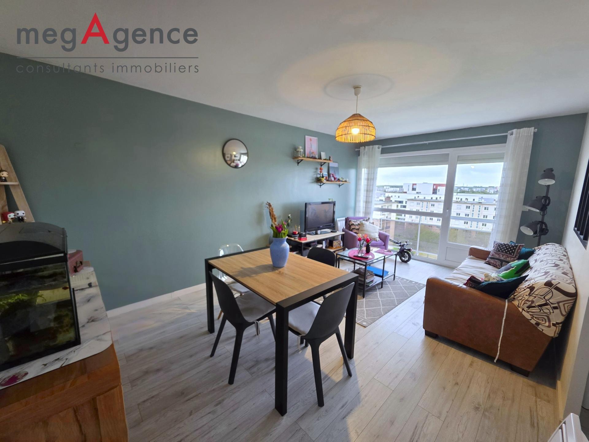 Miniature photo - 2 / 17