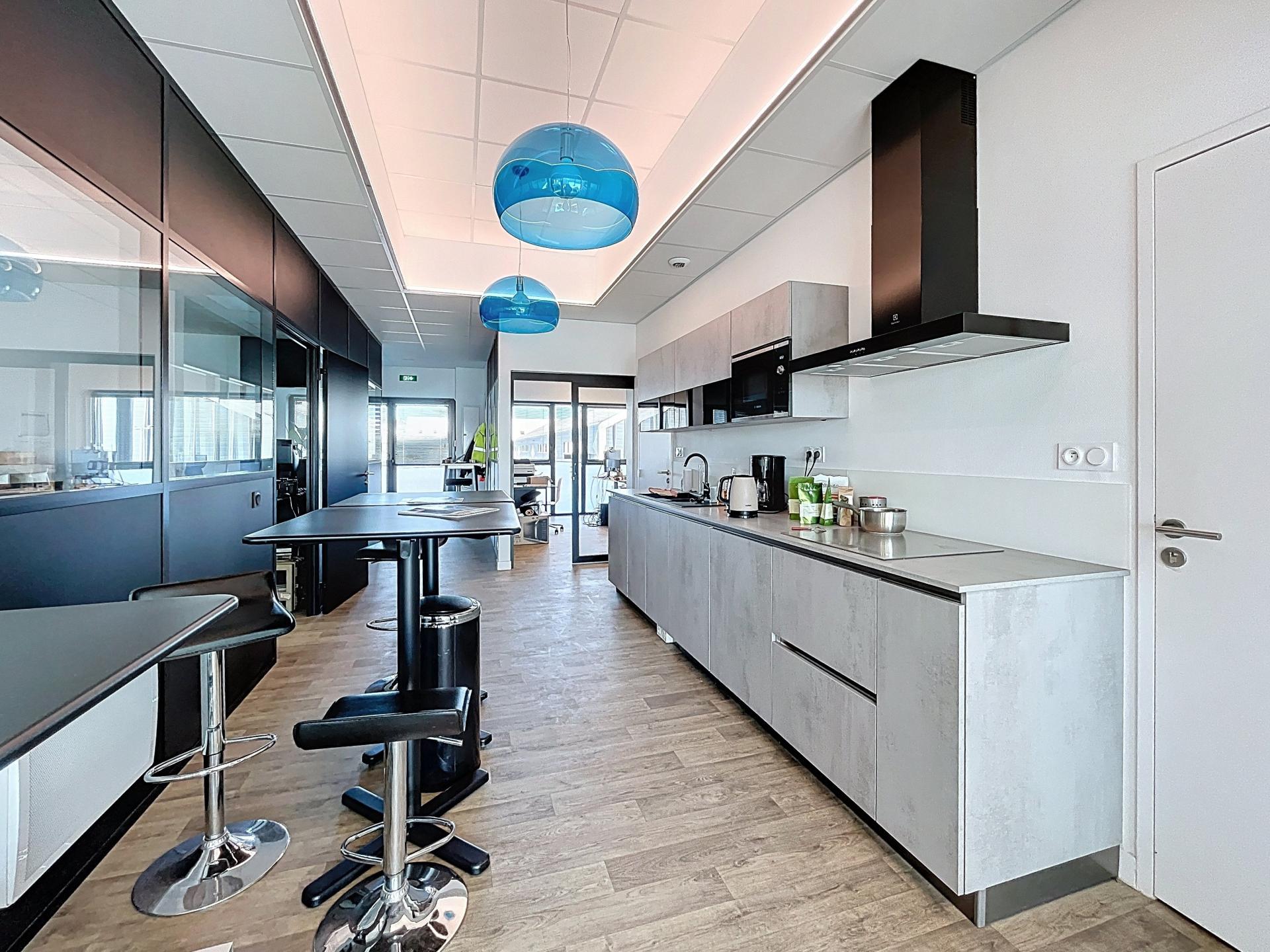 Miniature photo - 4 / 7