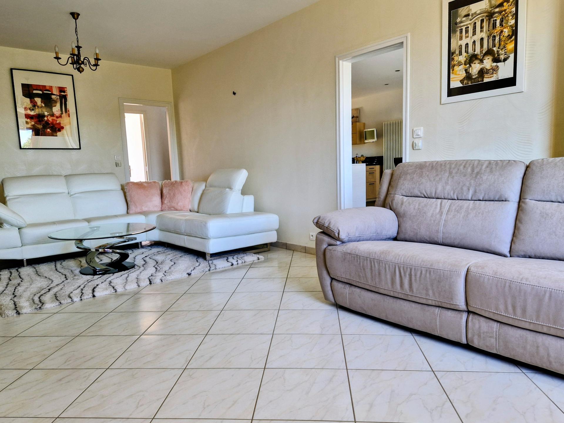 Miniature photo - 1 / 13