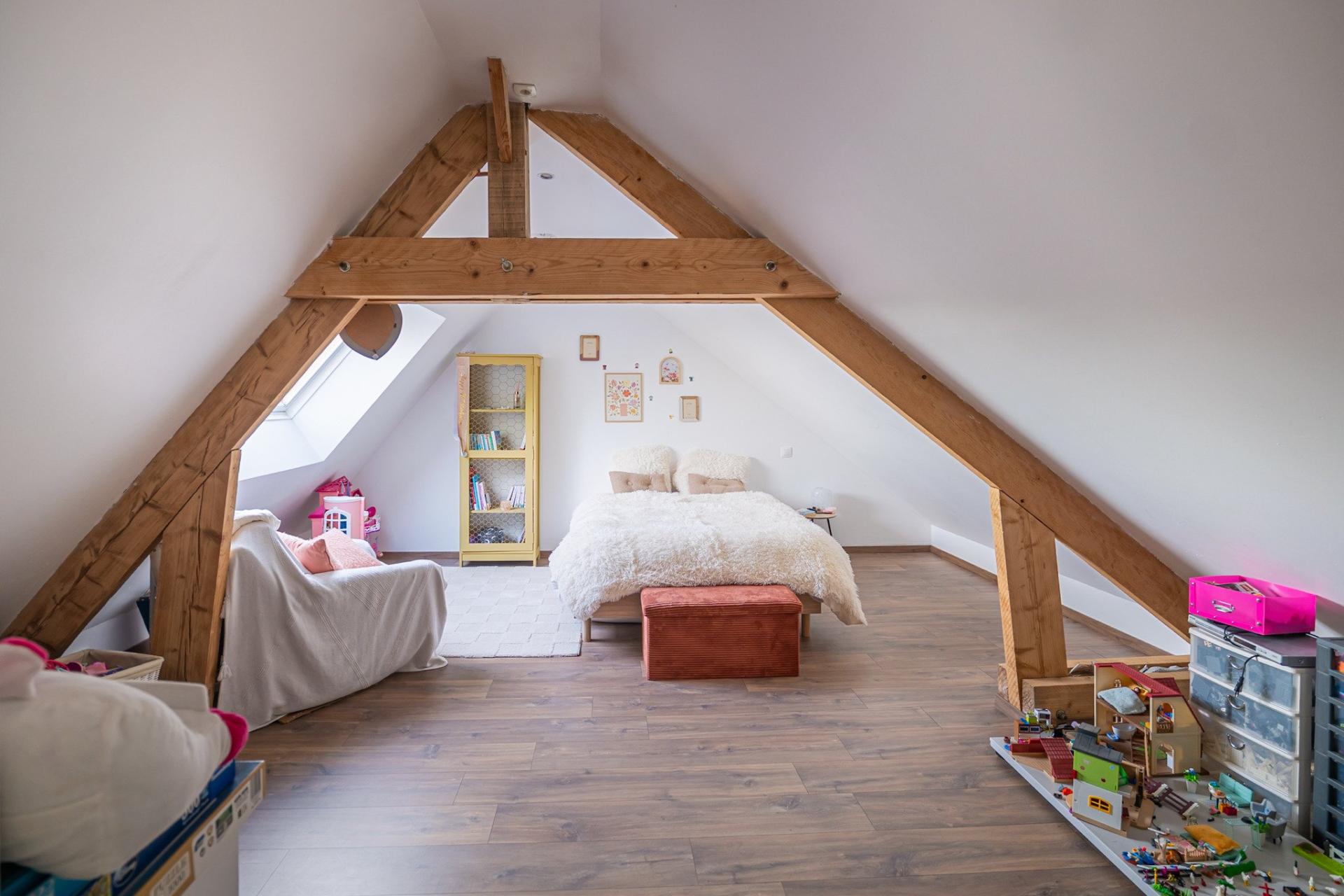 Miniature photo - 8 / 16