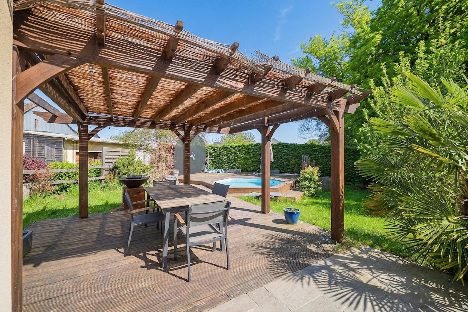 Miniature photo - 12 / 16