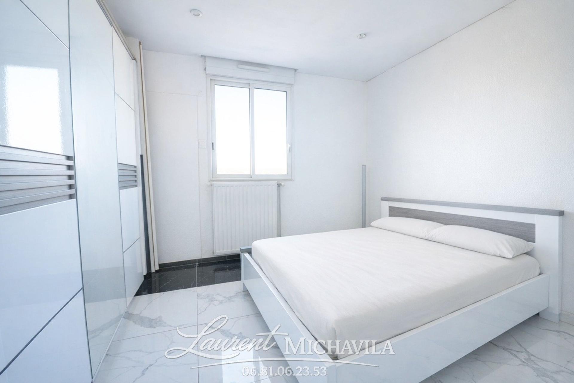 Miniature photo - 7 / 12