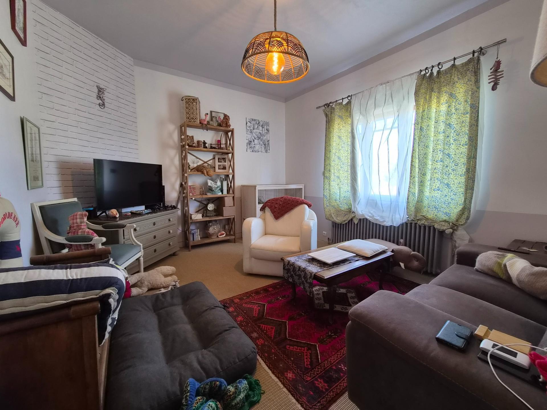 Miniature photo - 2 / 9