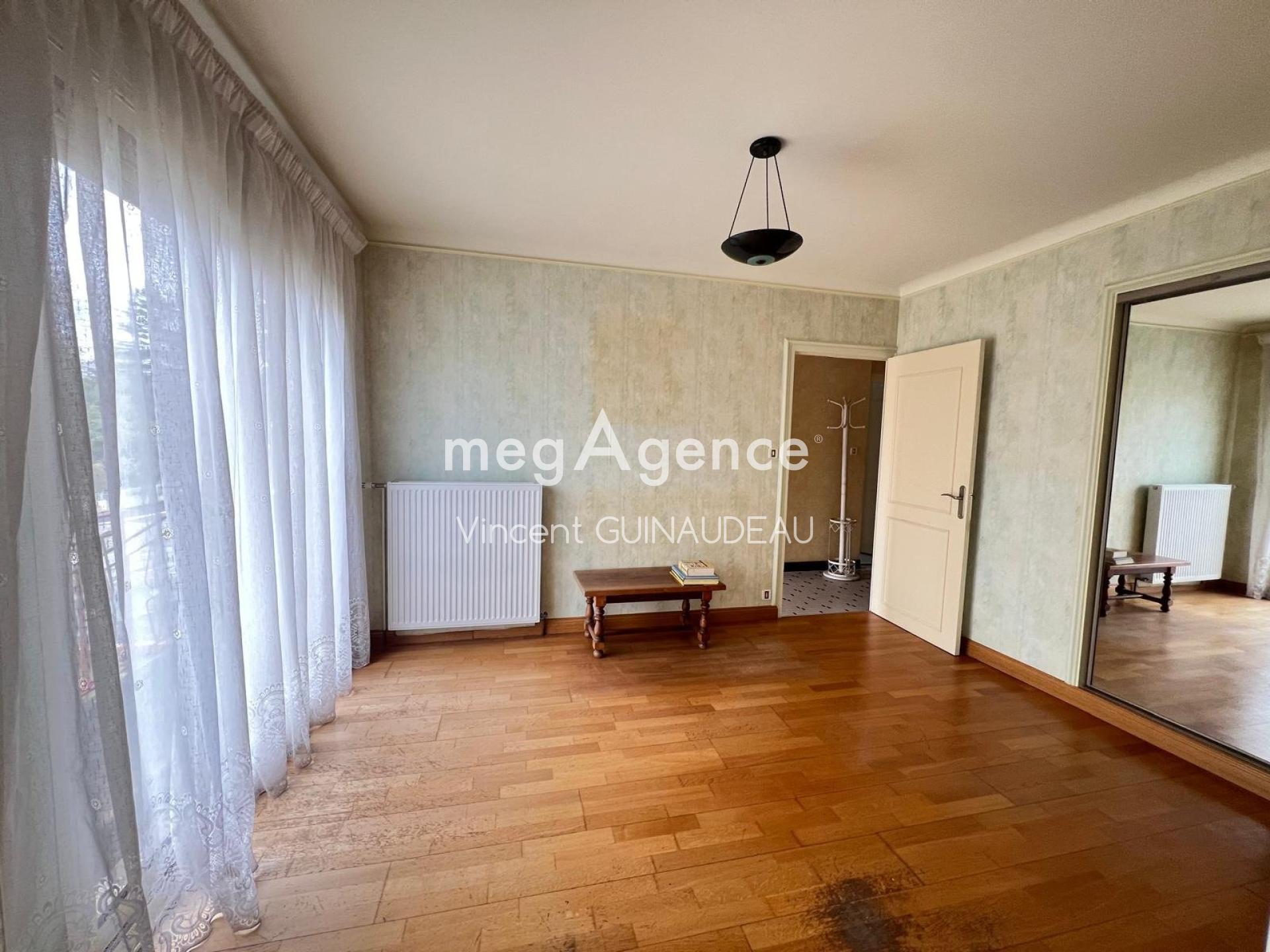 Miniature photo - 4 / 10