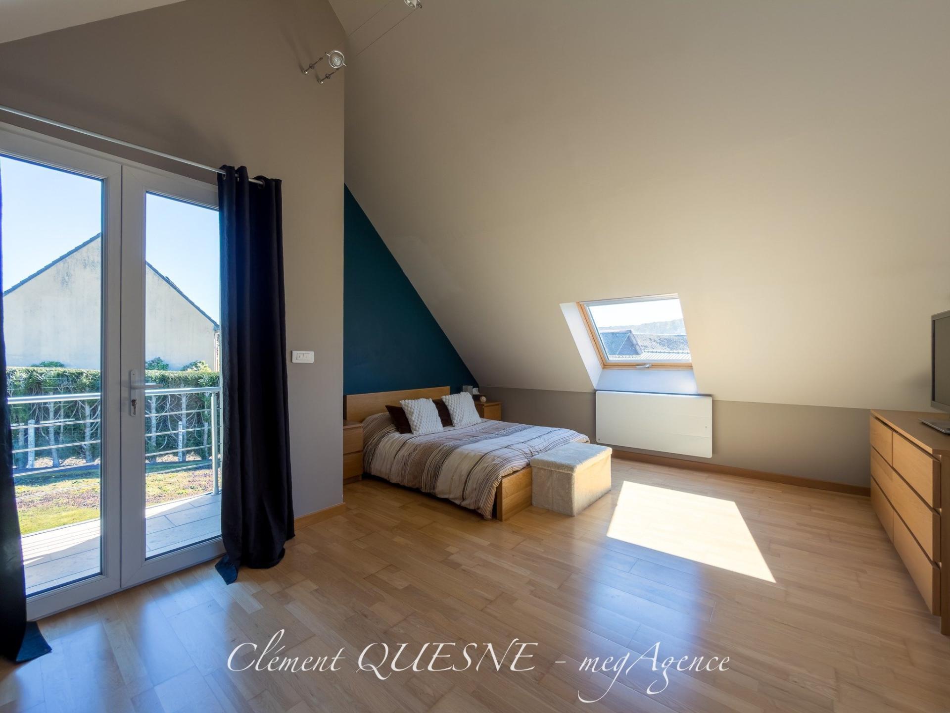 Miniature photo - 12 / 19