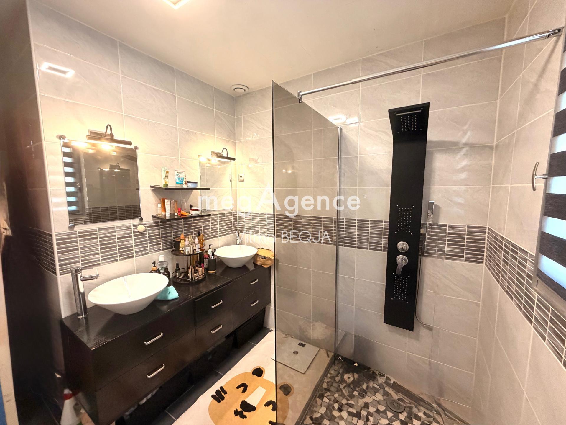 Miniature photo - 13 / 18