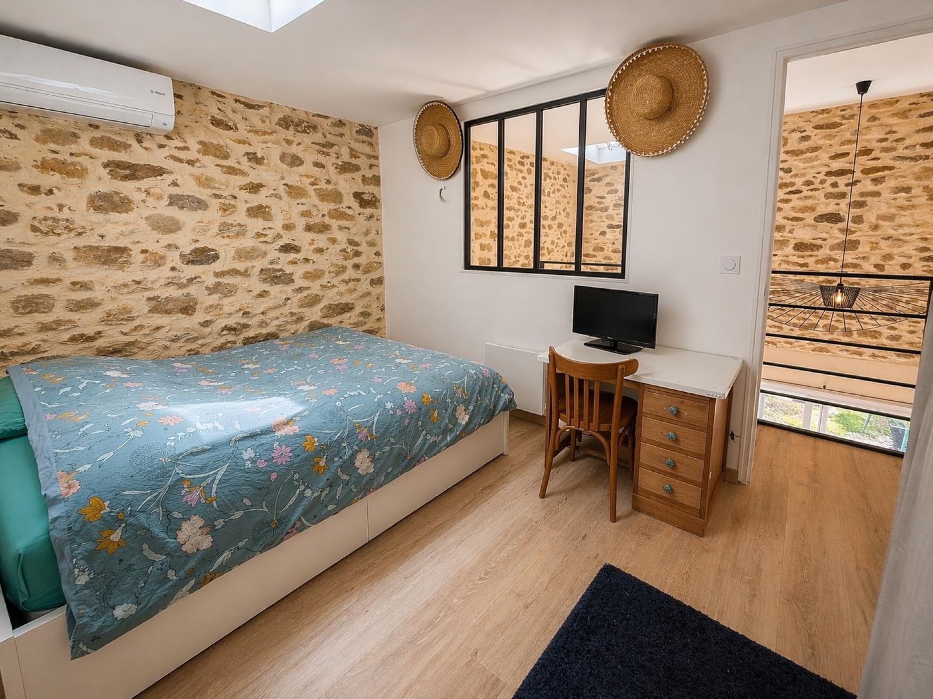 Miniature photo - 13 / 16