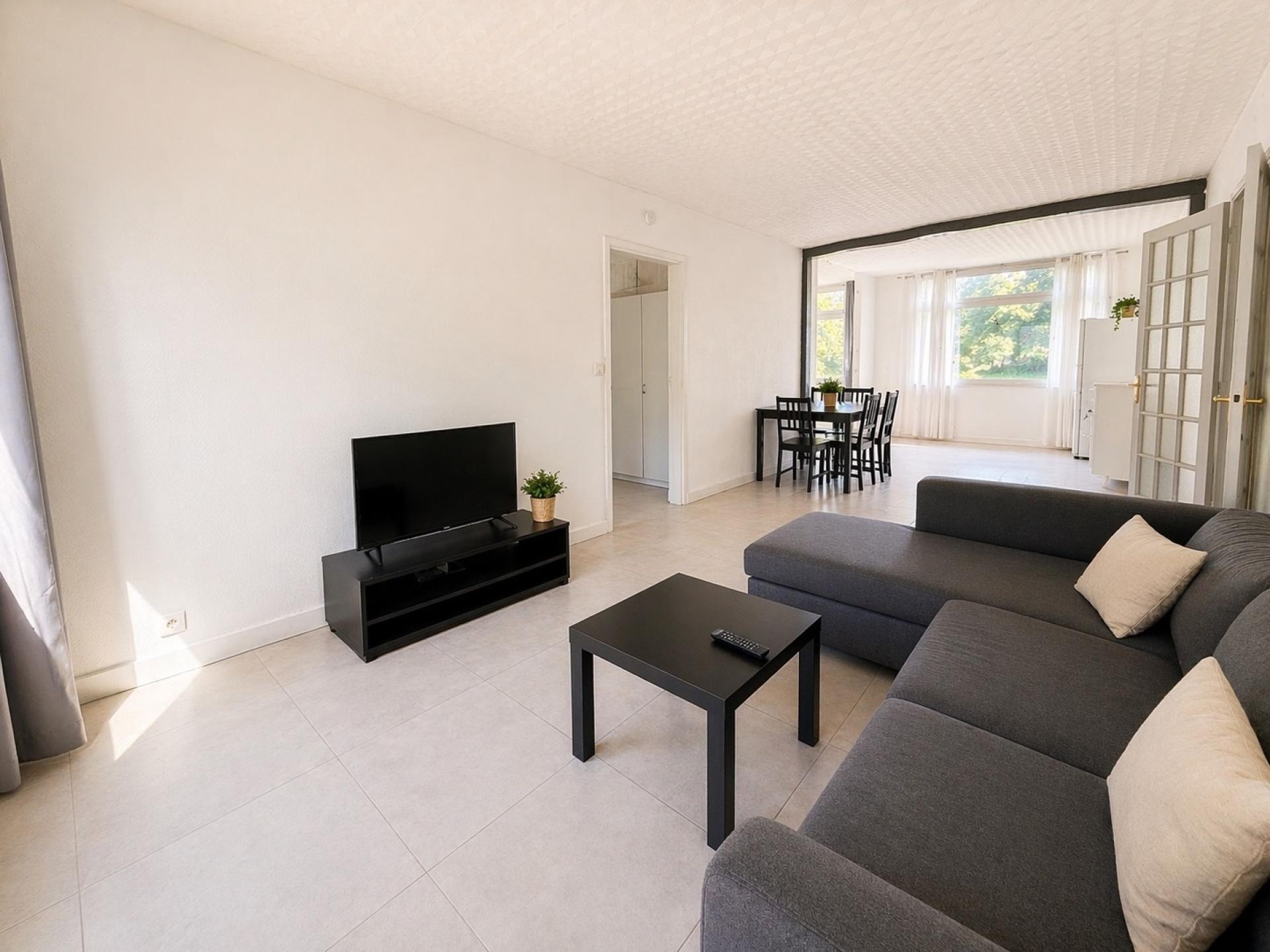 Miniature photo - 2 / 6