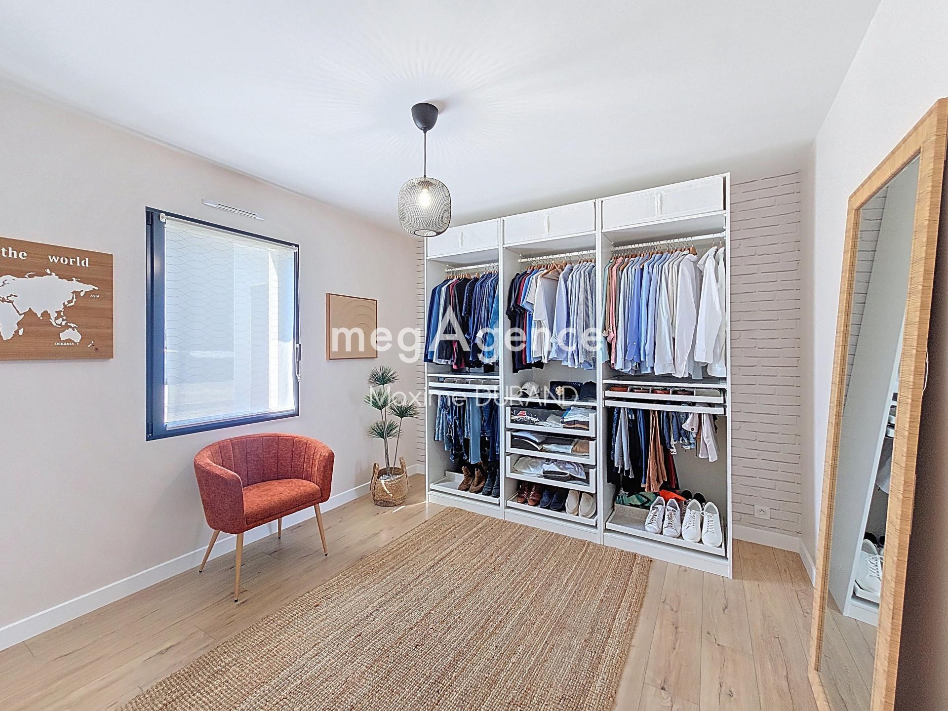 Miniature photo - 12 / 20