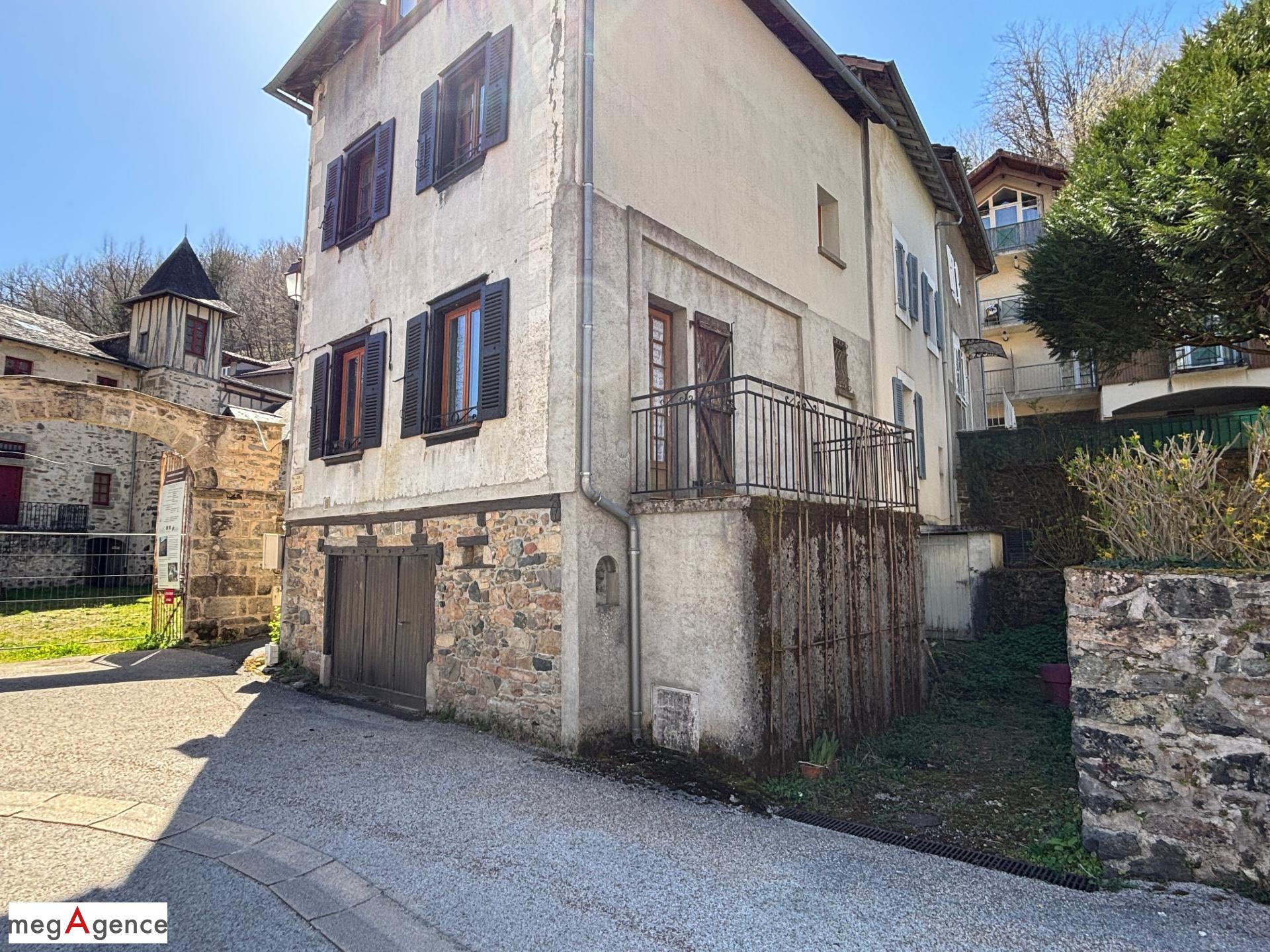 Miniature photo - 2 / 20