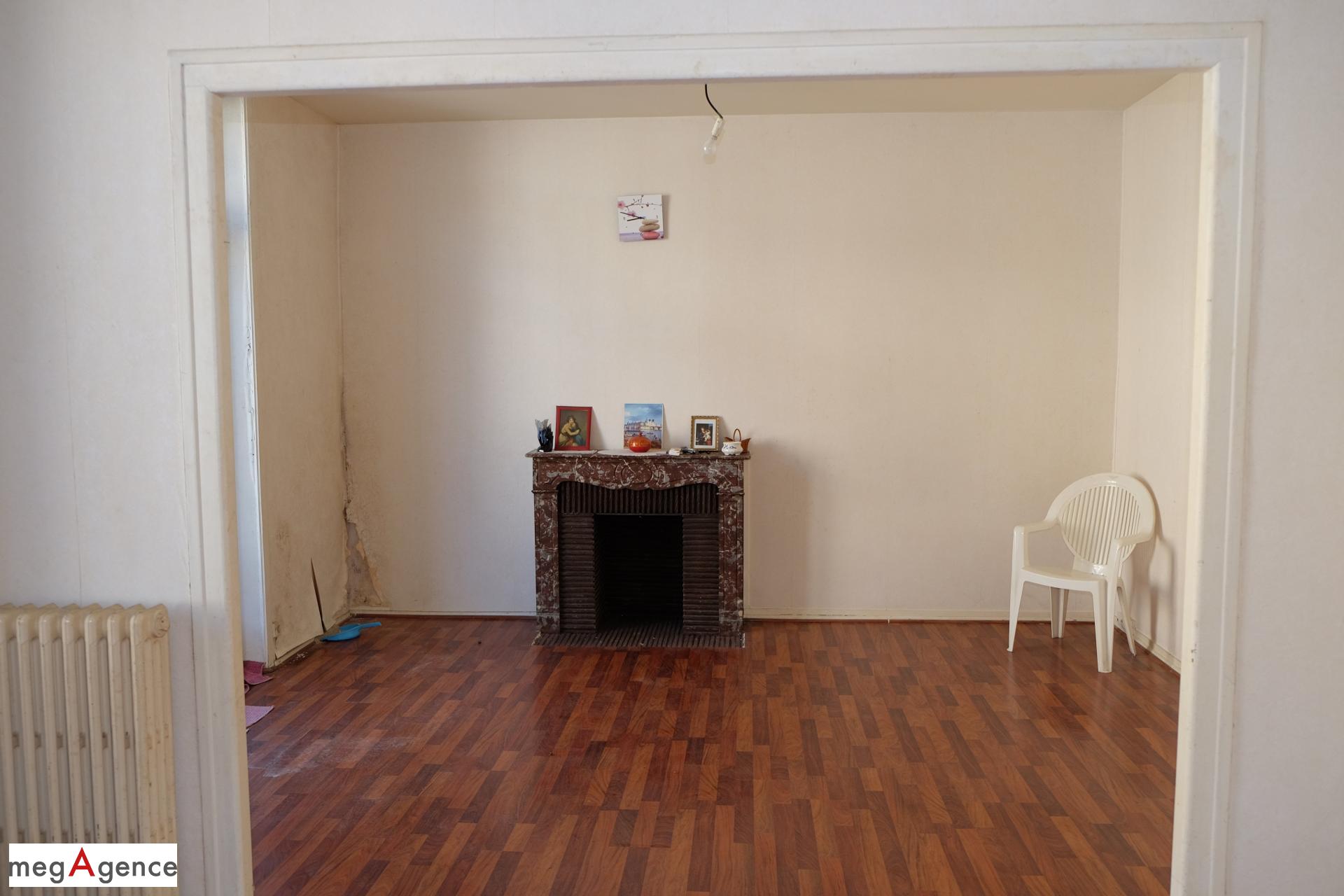 Miniature photo - 2 / 17