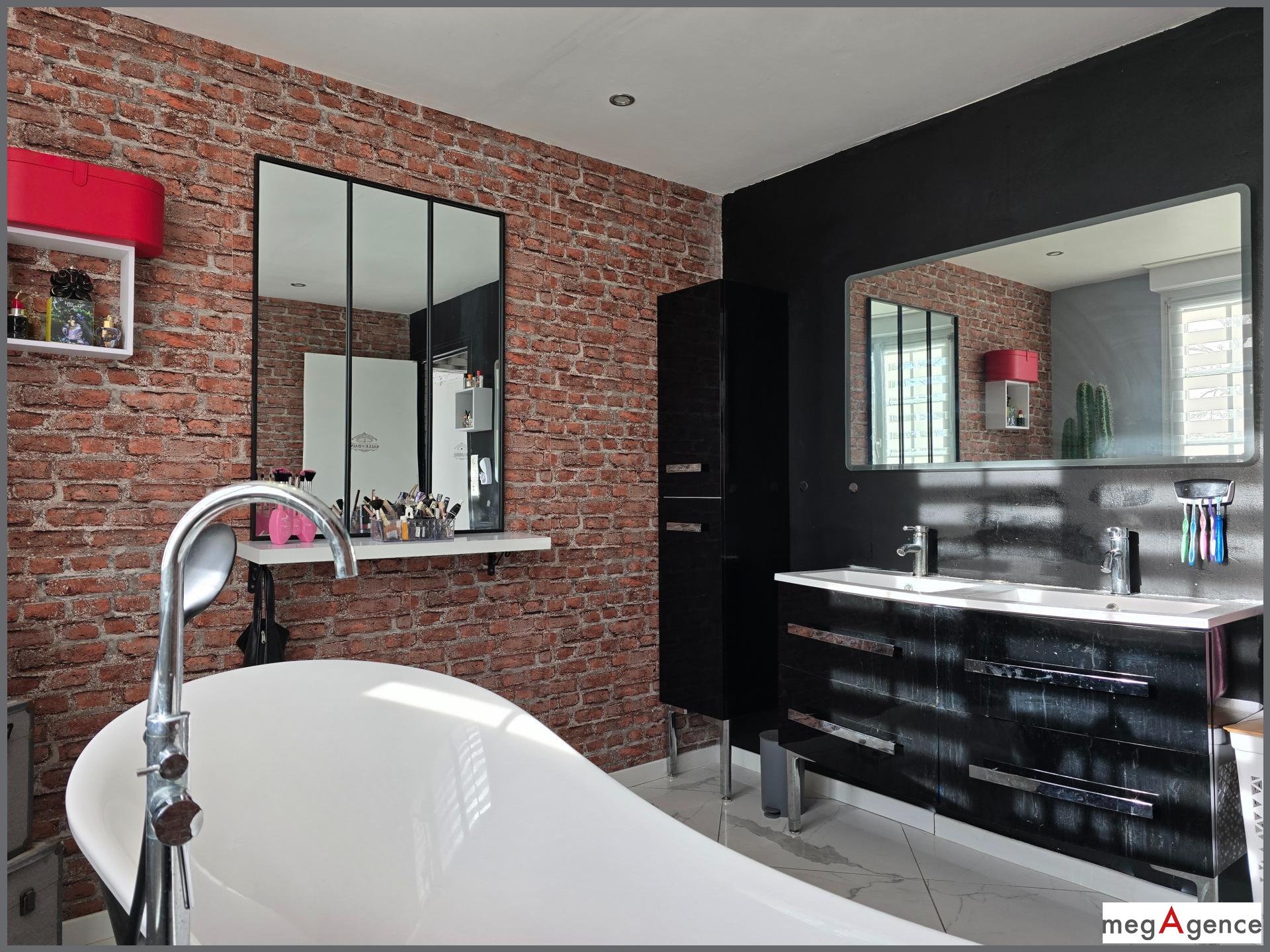 Miniature photo - 10 / 19