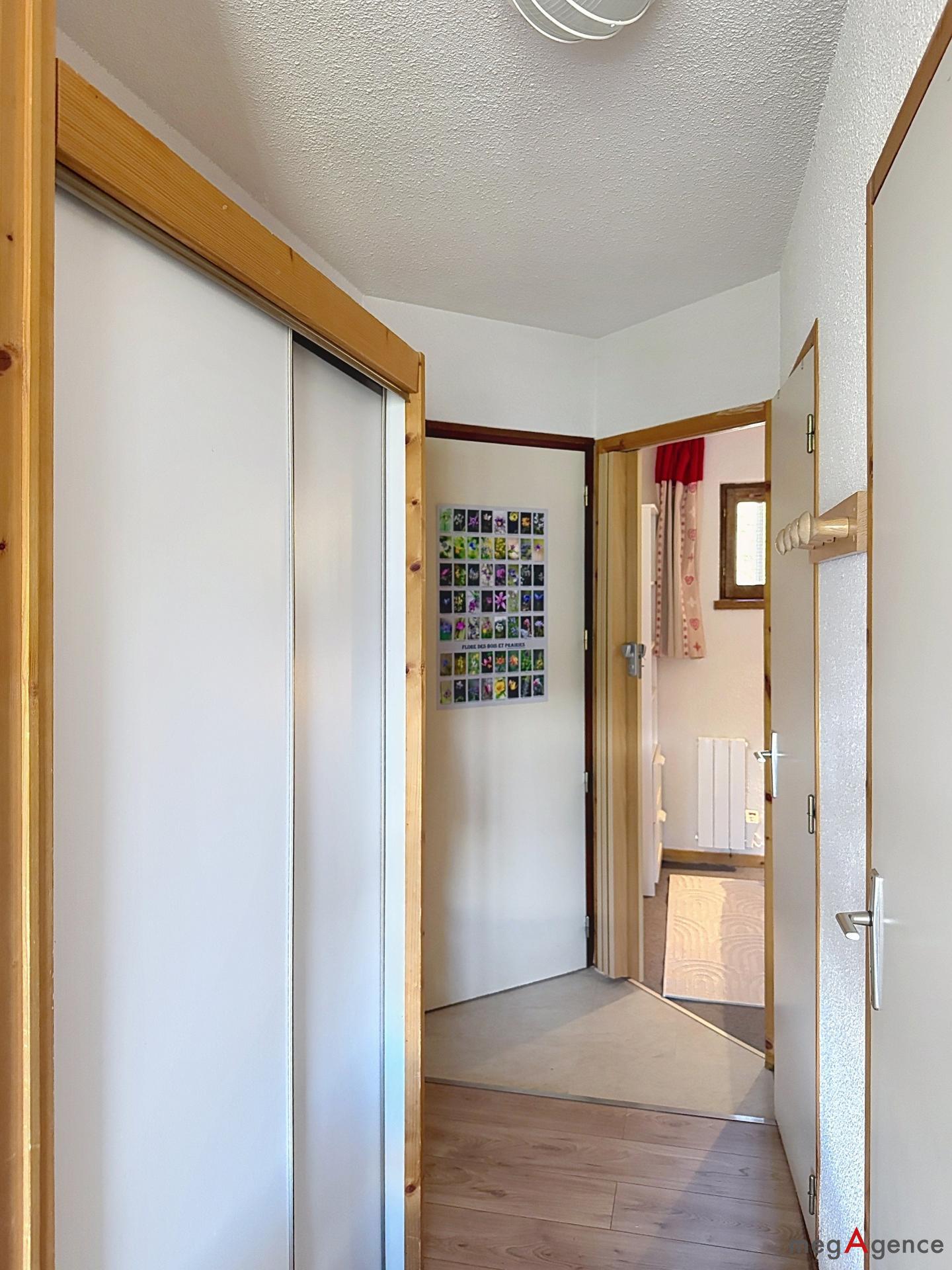 Miniature photo - 8 / 11