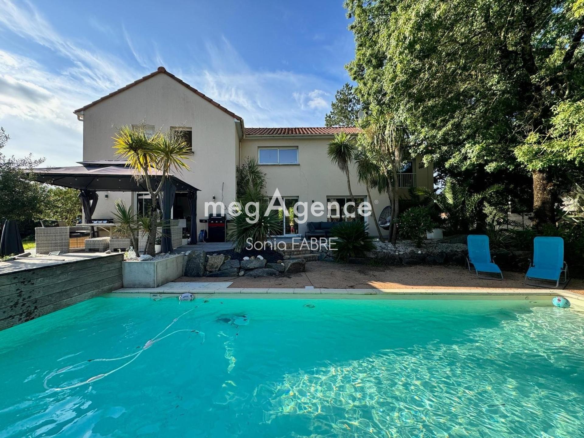 Miniature photo - 2 / 11