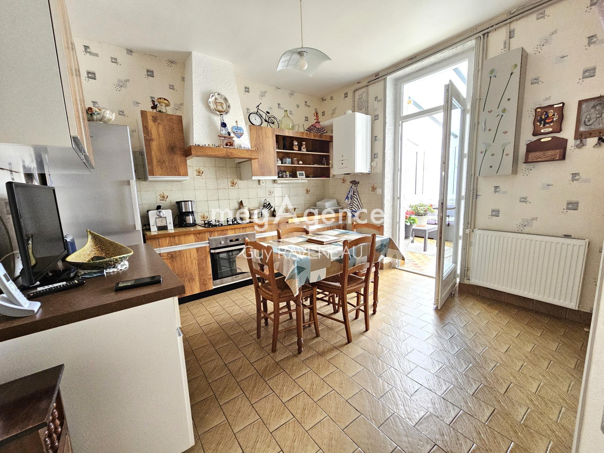 Miniature photo - 2 / 13