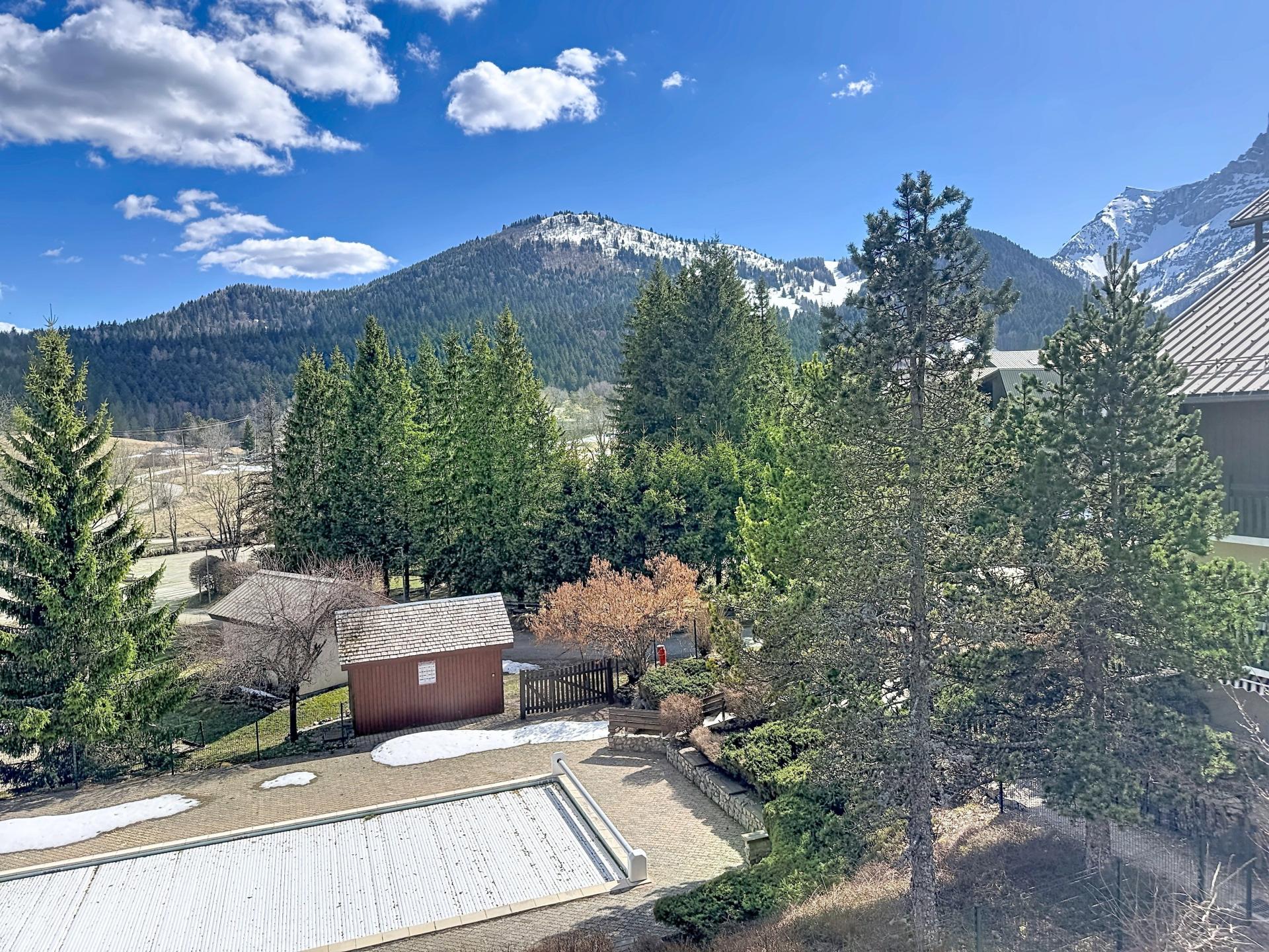 Miniature photo - 2 / 10