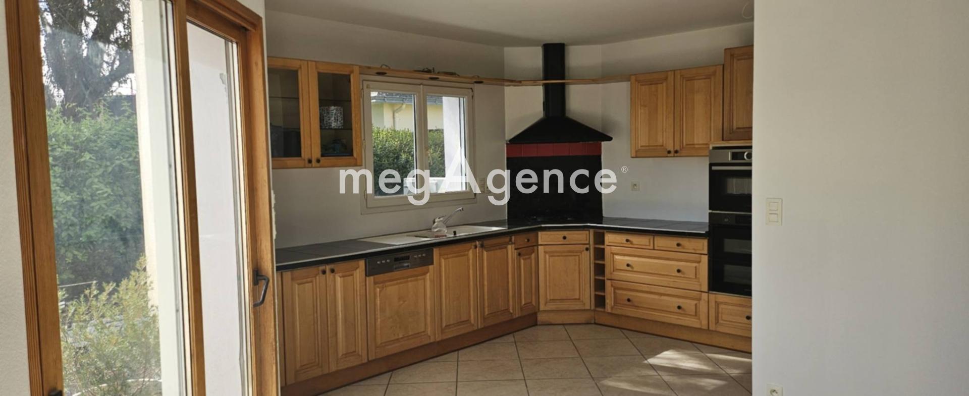 Miniature photo - 2 / 13