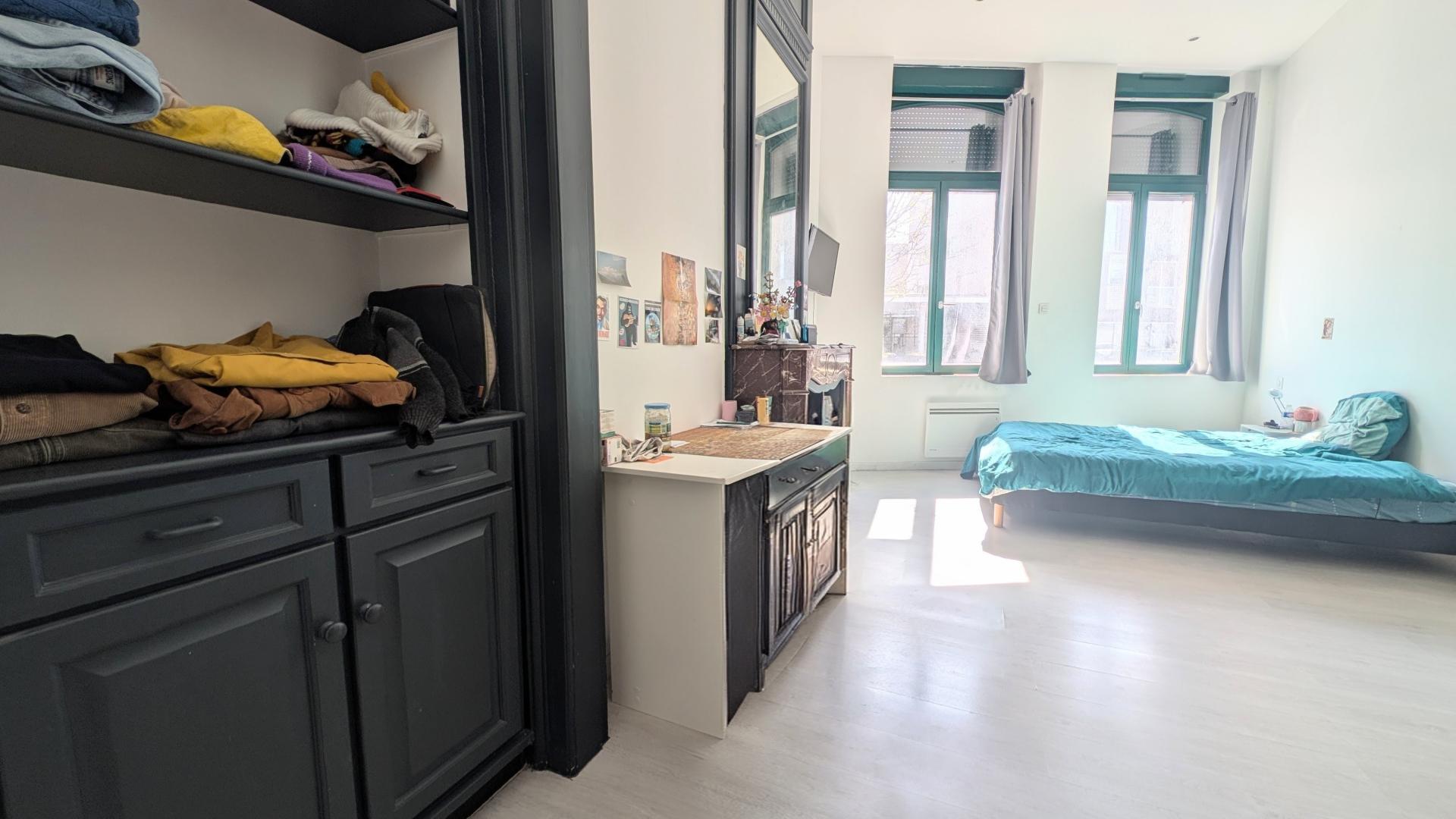 Miniature photo - 5 / 10