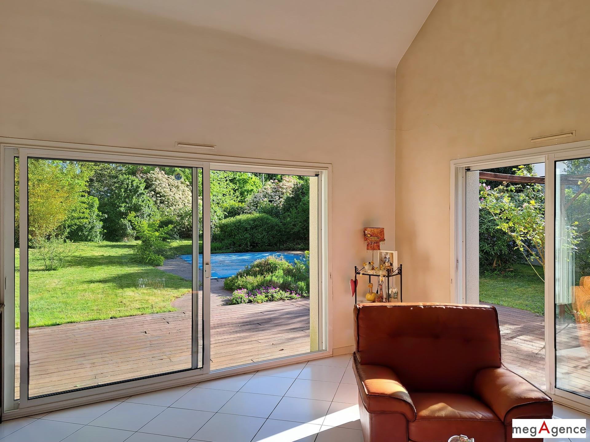 Miniature photo - 2 / 15