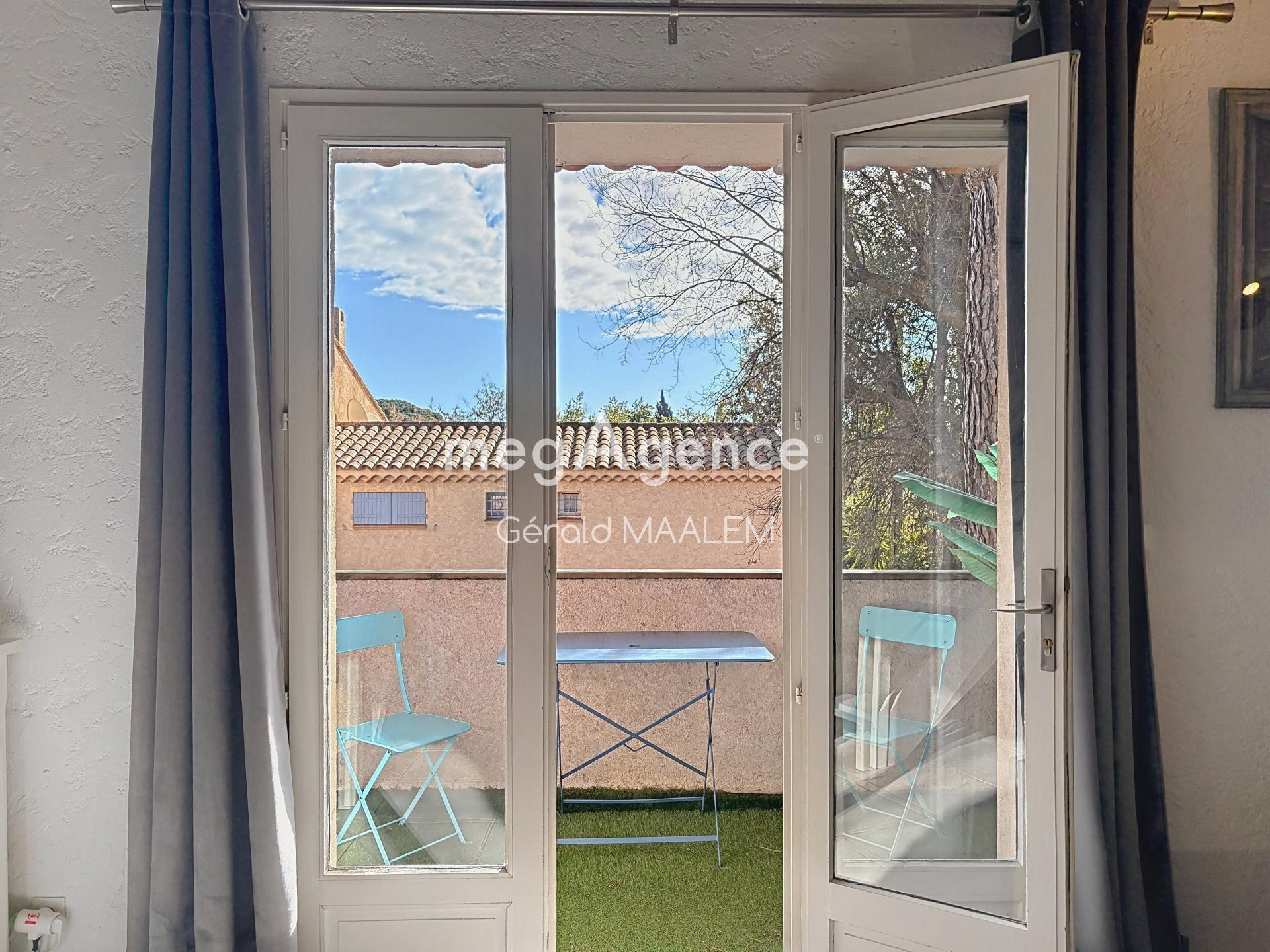 Miniature photo - 7 / 10