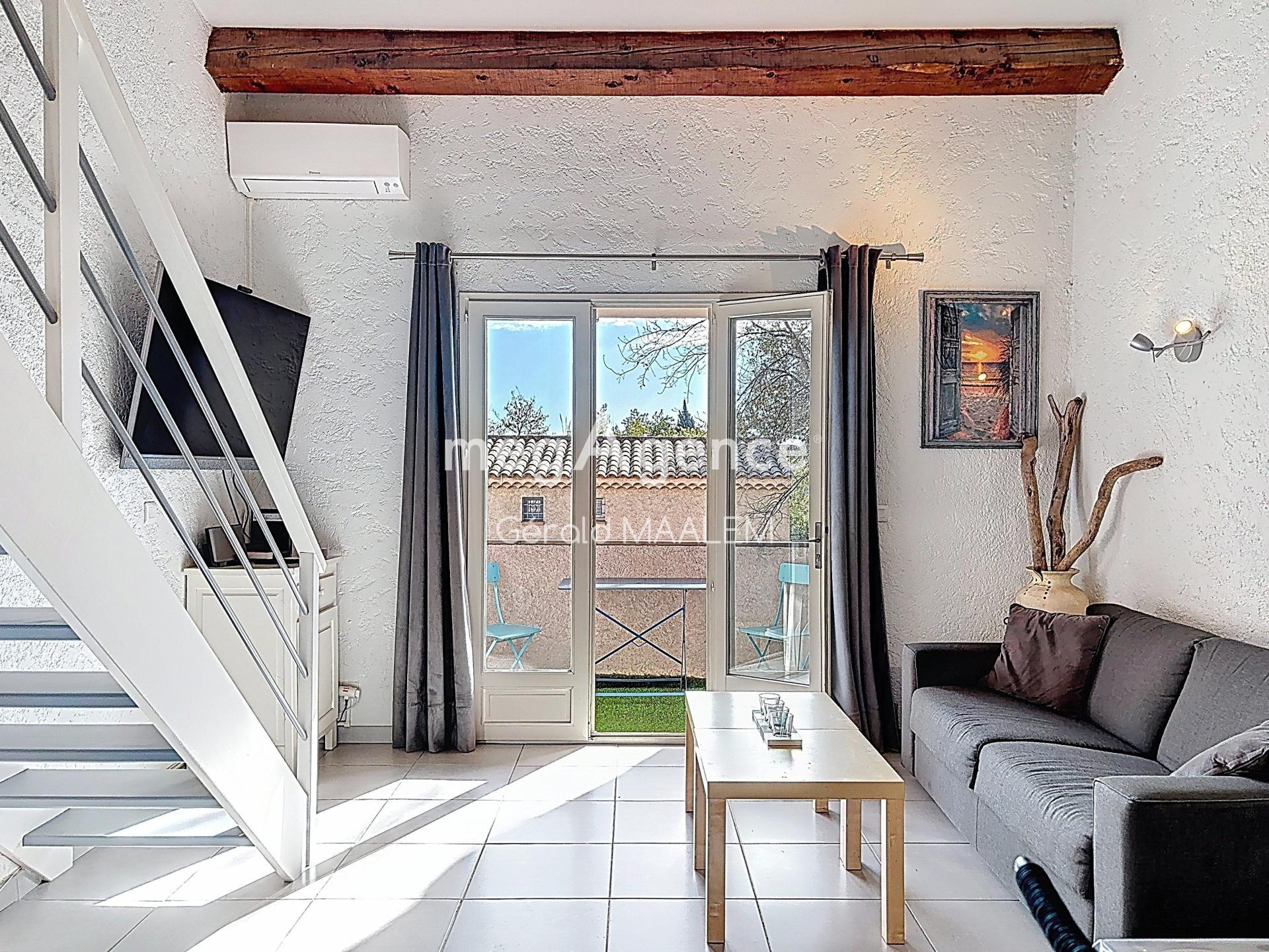 Miniature photo - 10 / 10