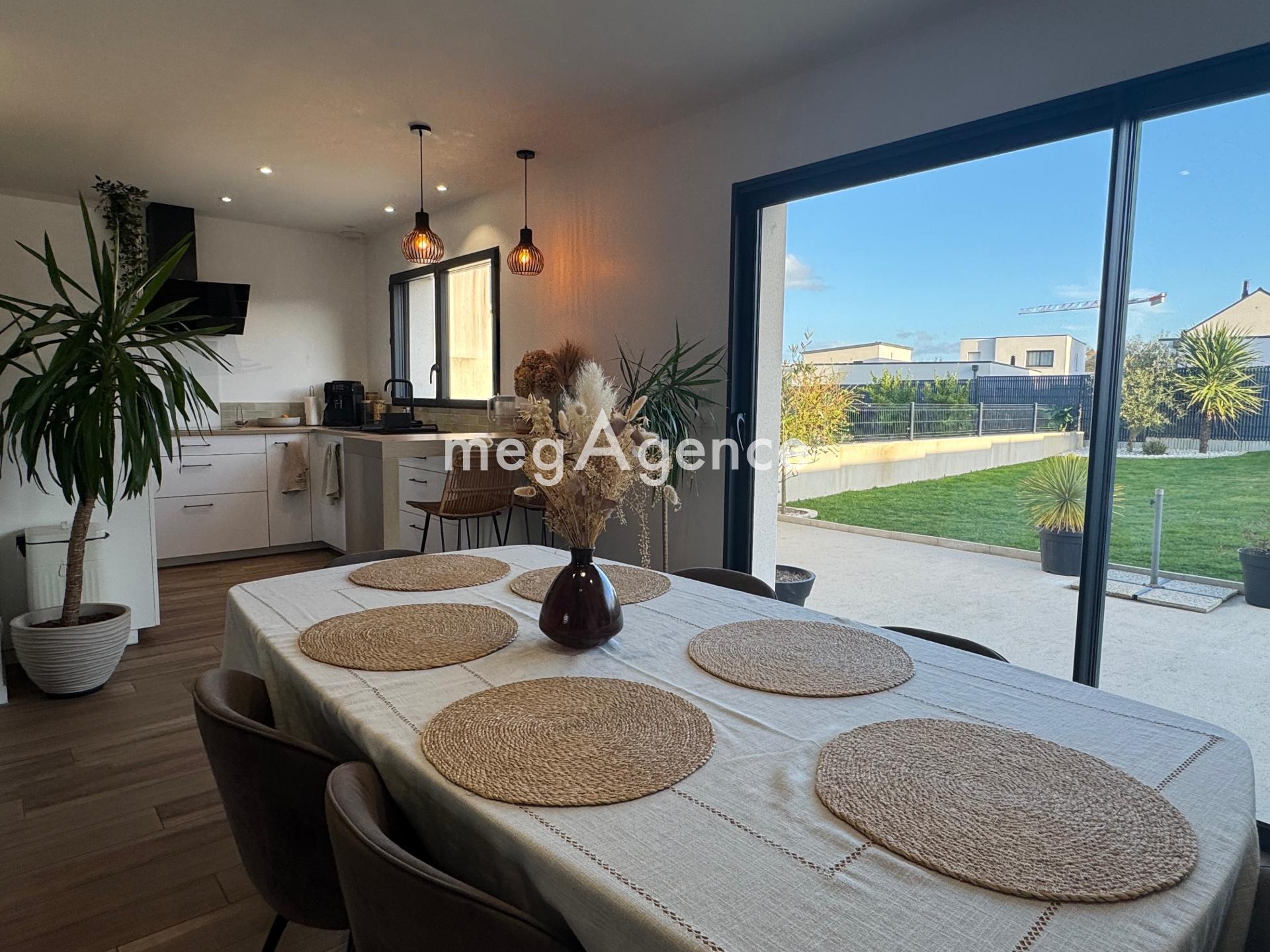 Miniature photo - 2 / 10