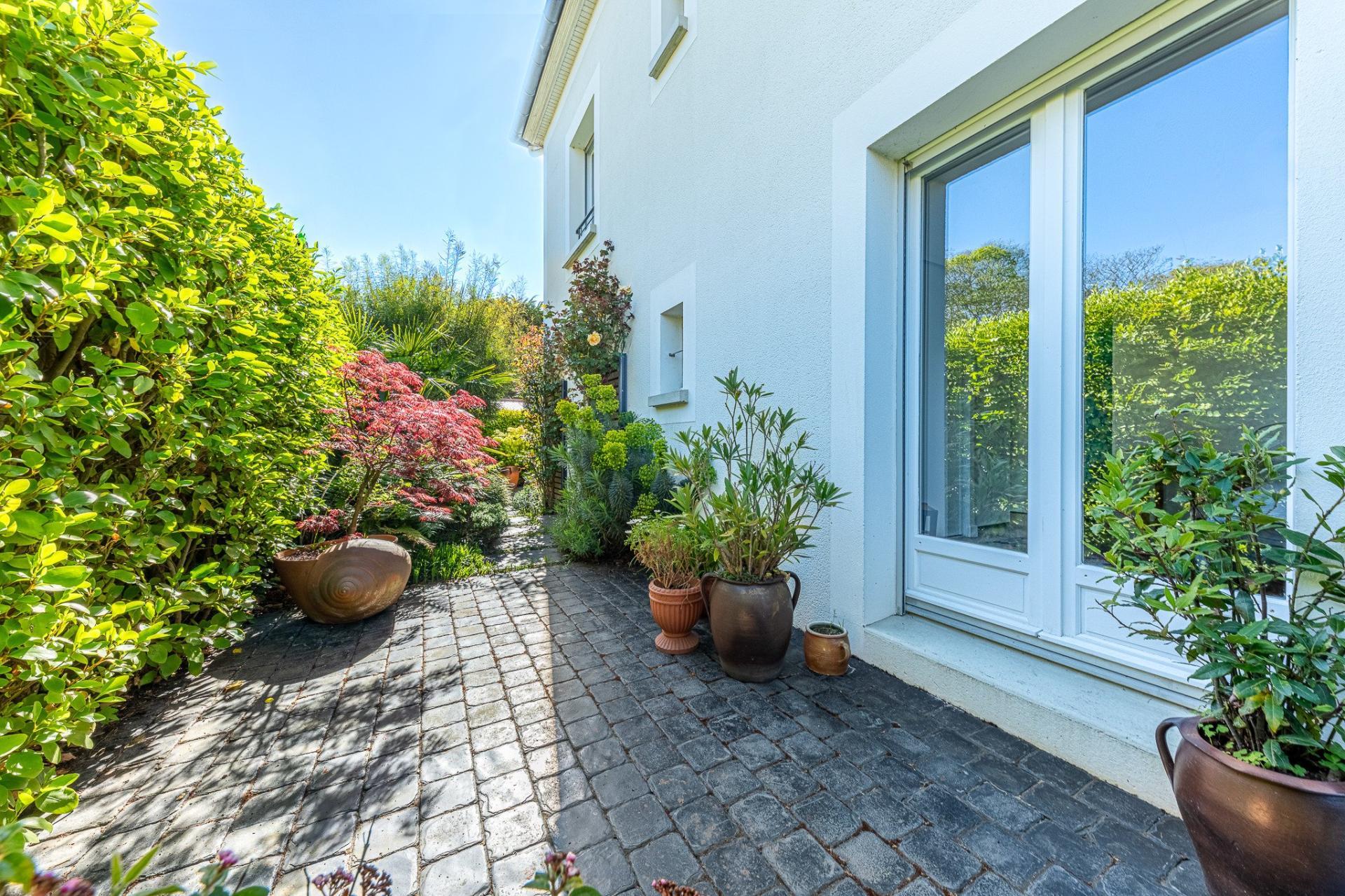 Miniature photo - 12 / 13