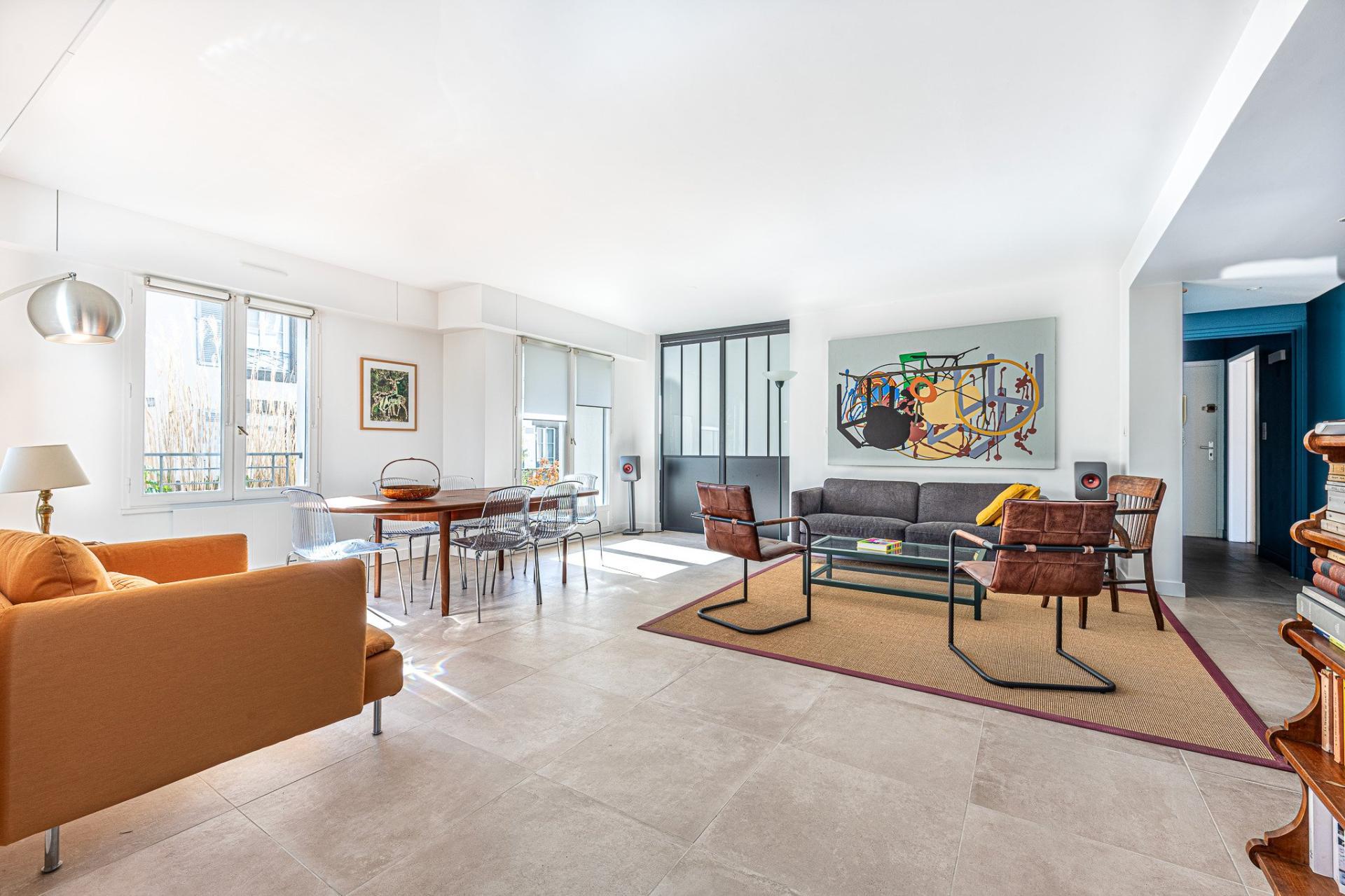 Miniature photo - 2 / 13