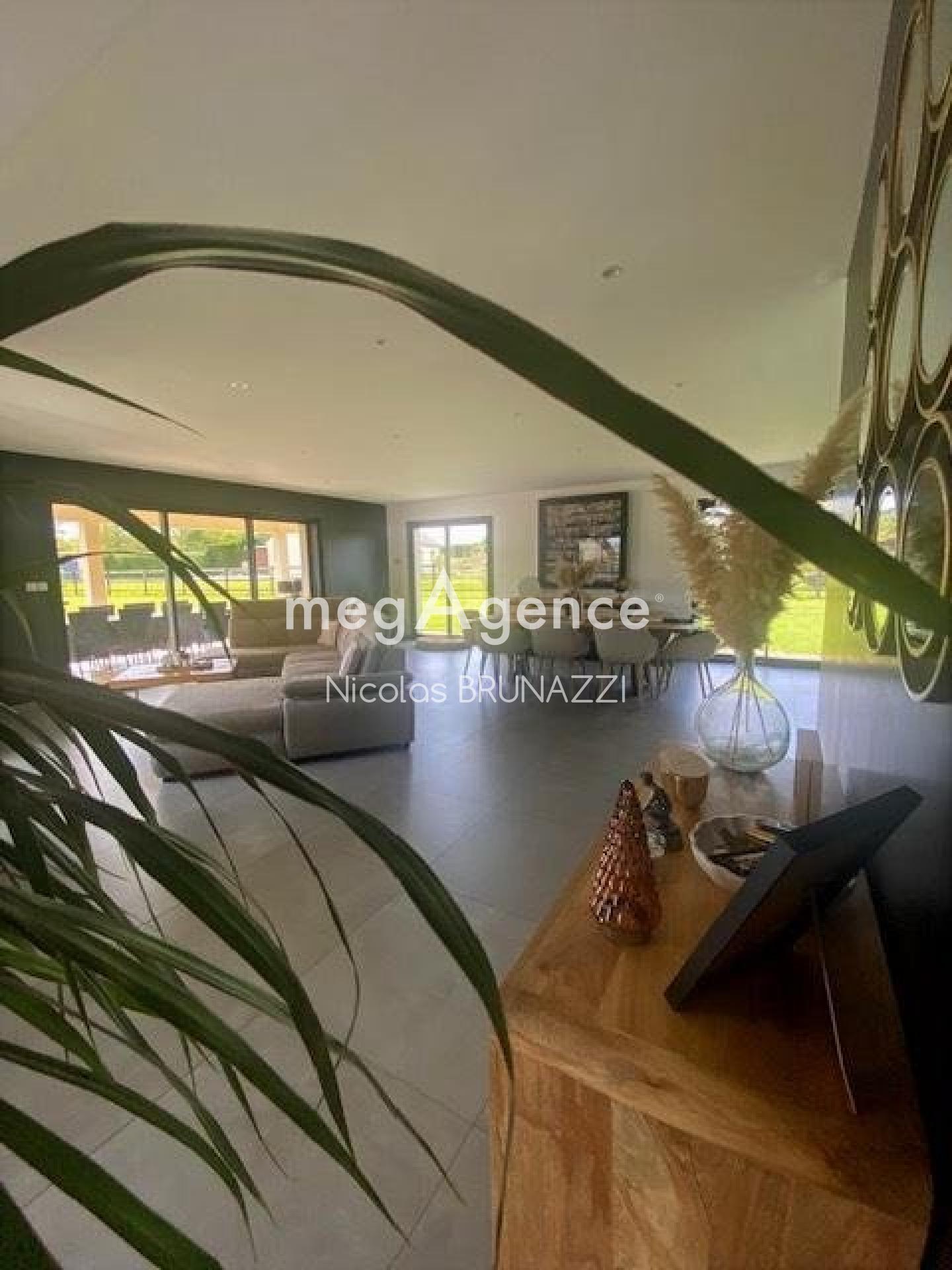 Miniature photo - 5 / 9