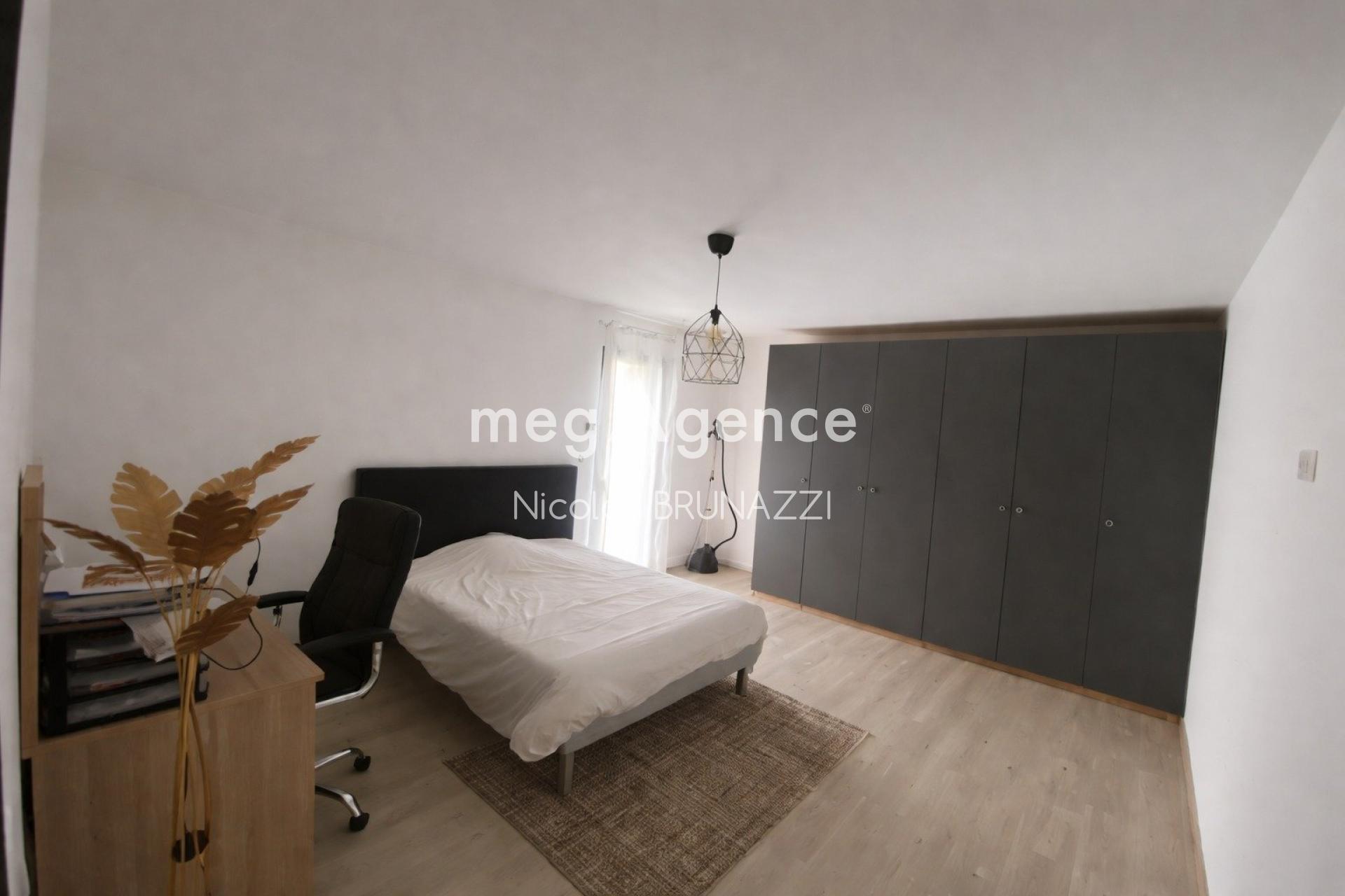 Miniature photo - 6 / 9