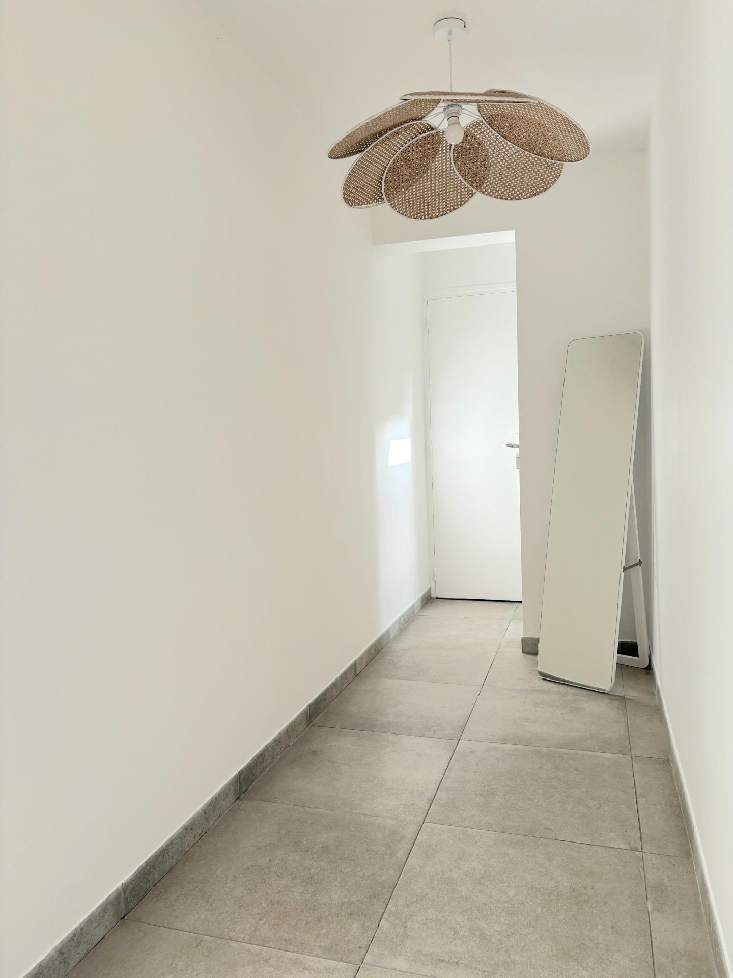 Miniature photo - 9 / 10