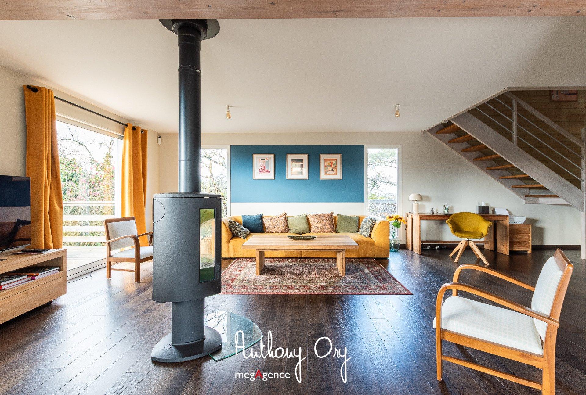 Miniature photo - 2 / 20