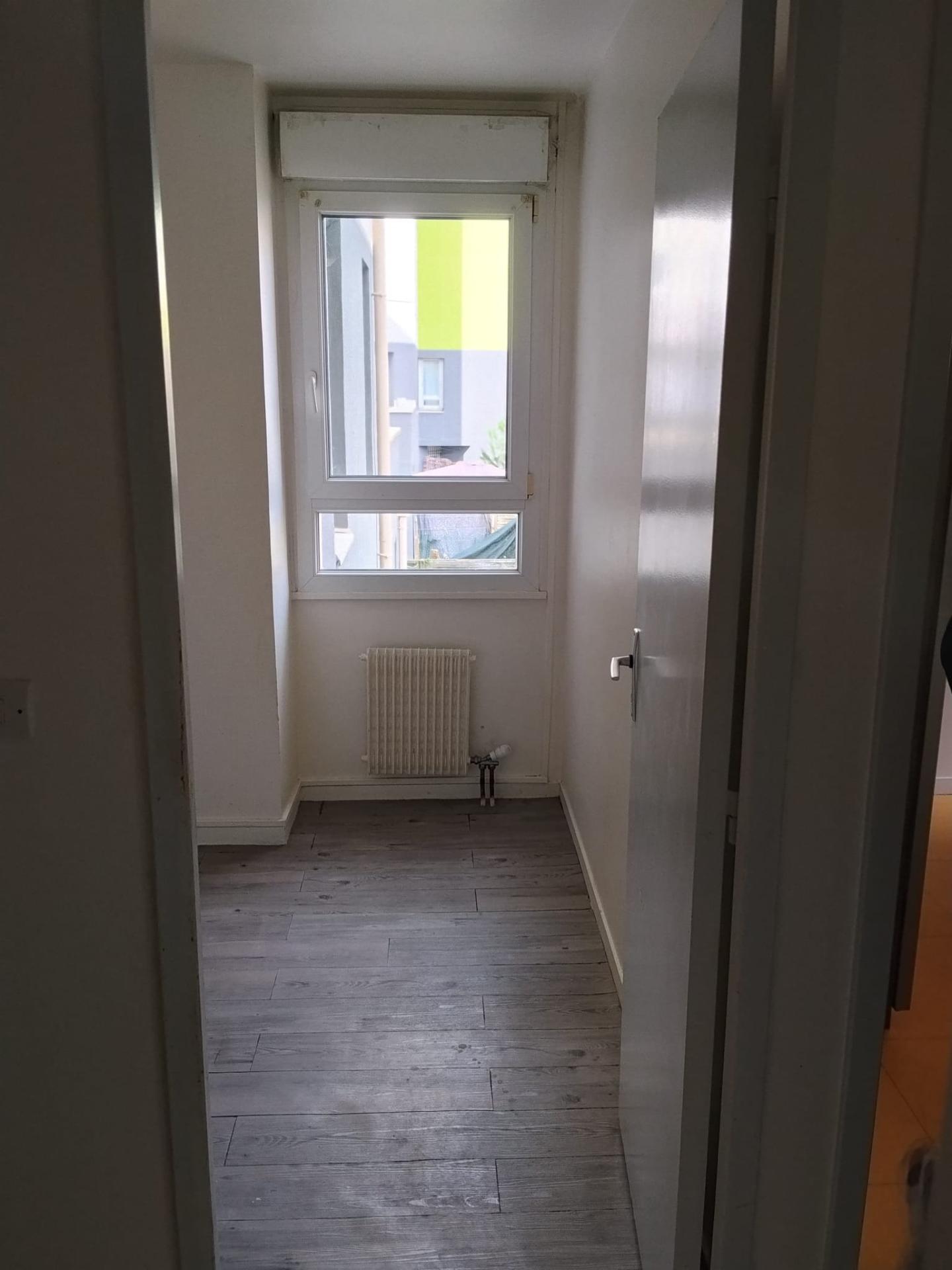 Miniature photo - 7 / 11