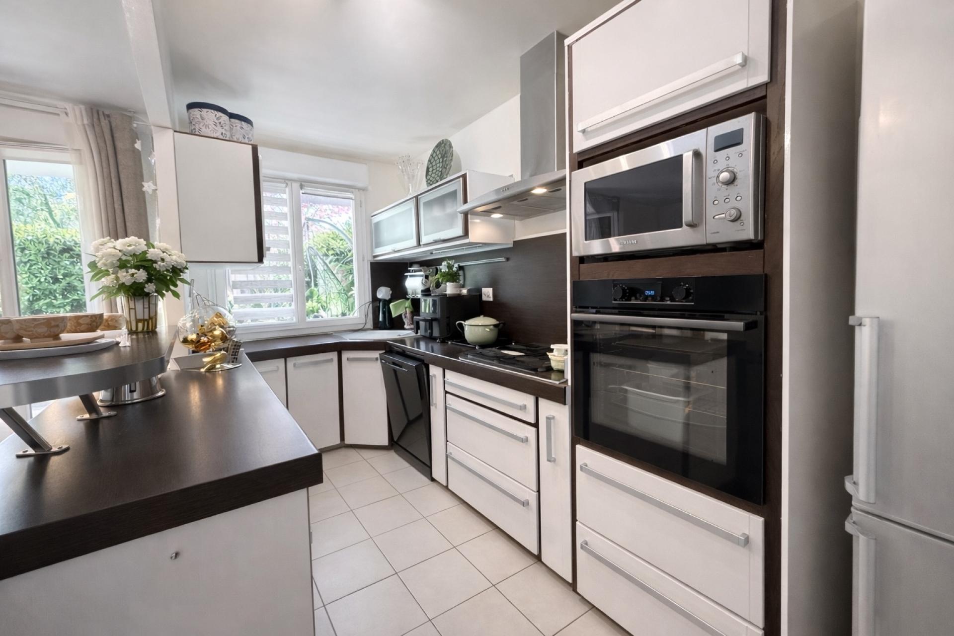 Miniature photo - 6 / 9