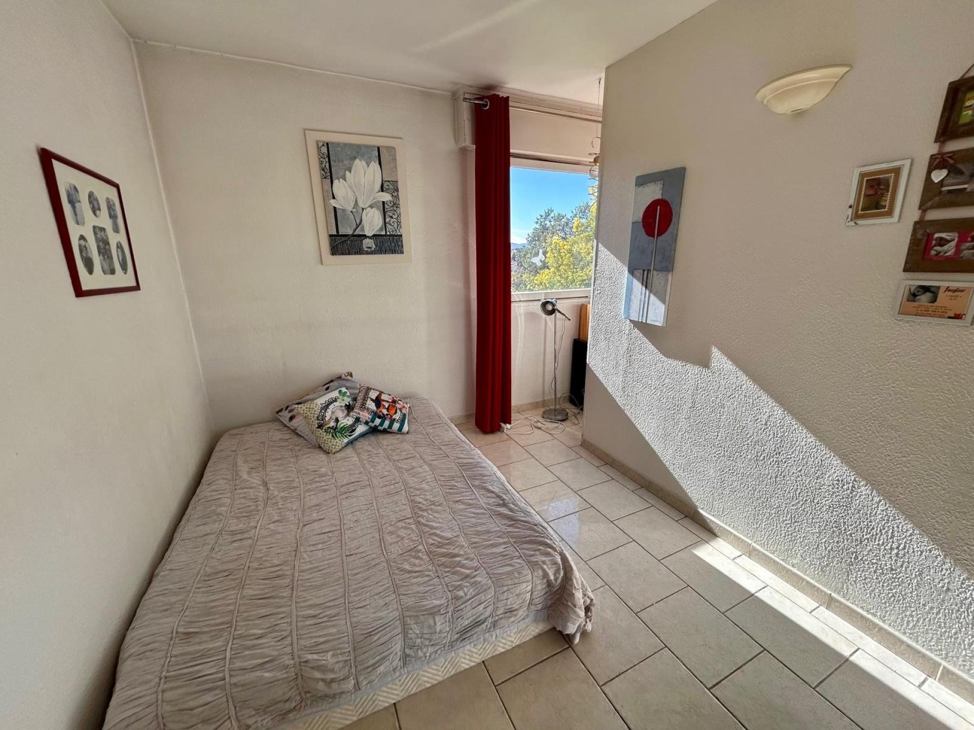 Miniature photo - 5 / 7