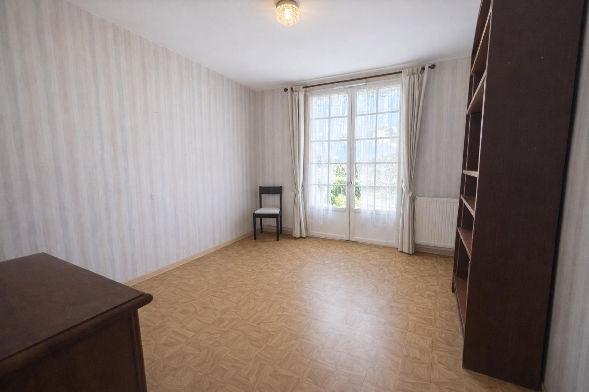 Miniature photo - 7 / 12