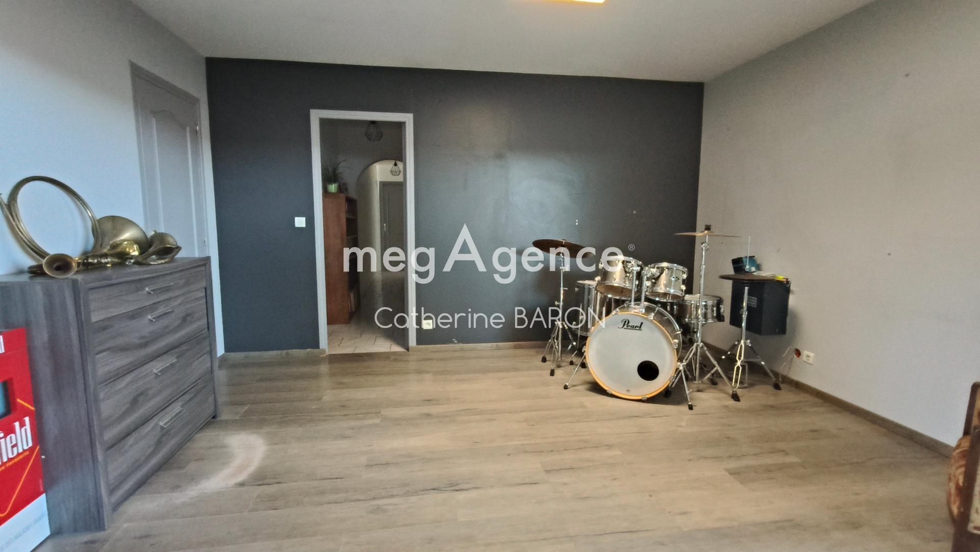 Miniature photo - 12 / 16